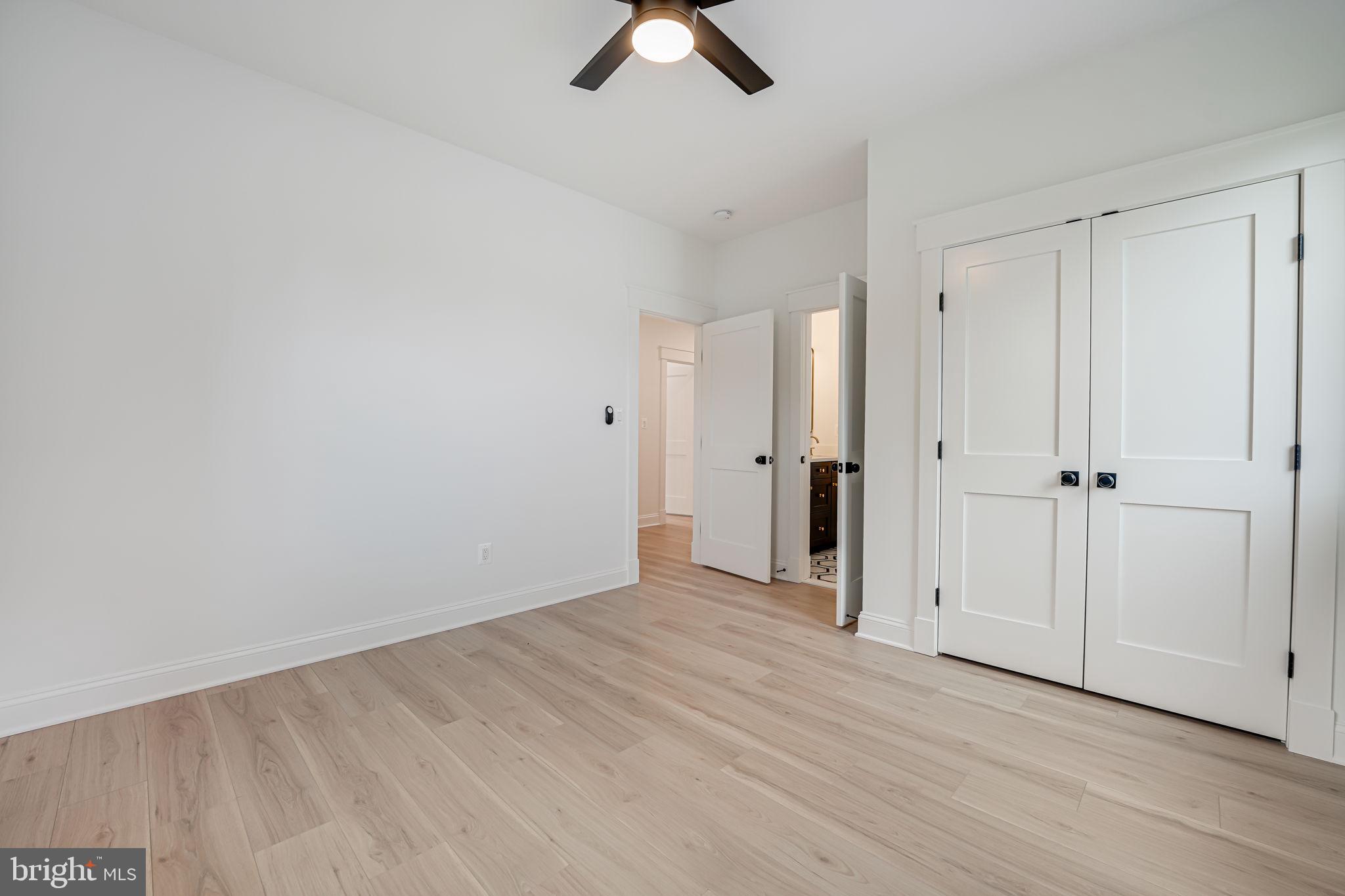 ADDISON HEIGHTS - Residential