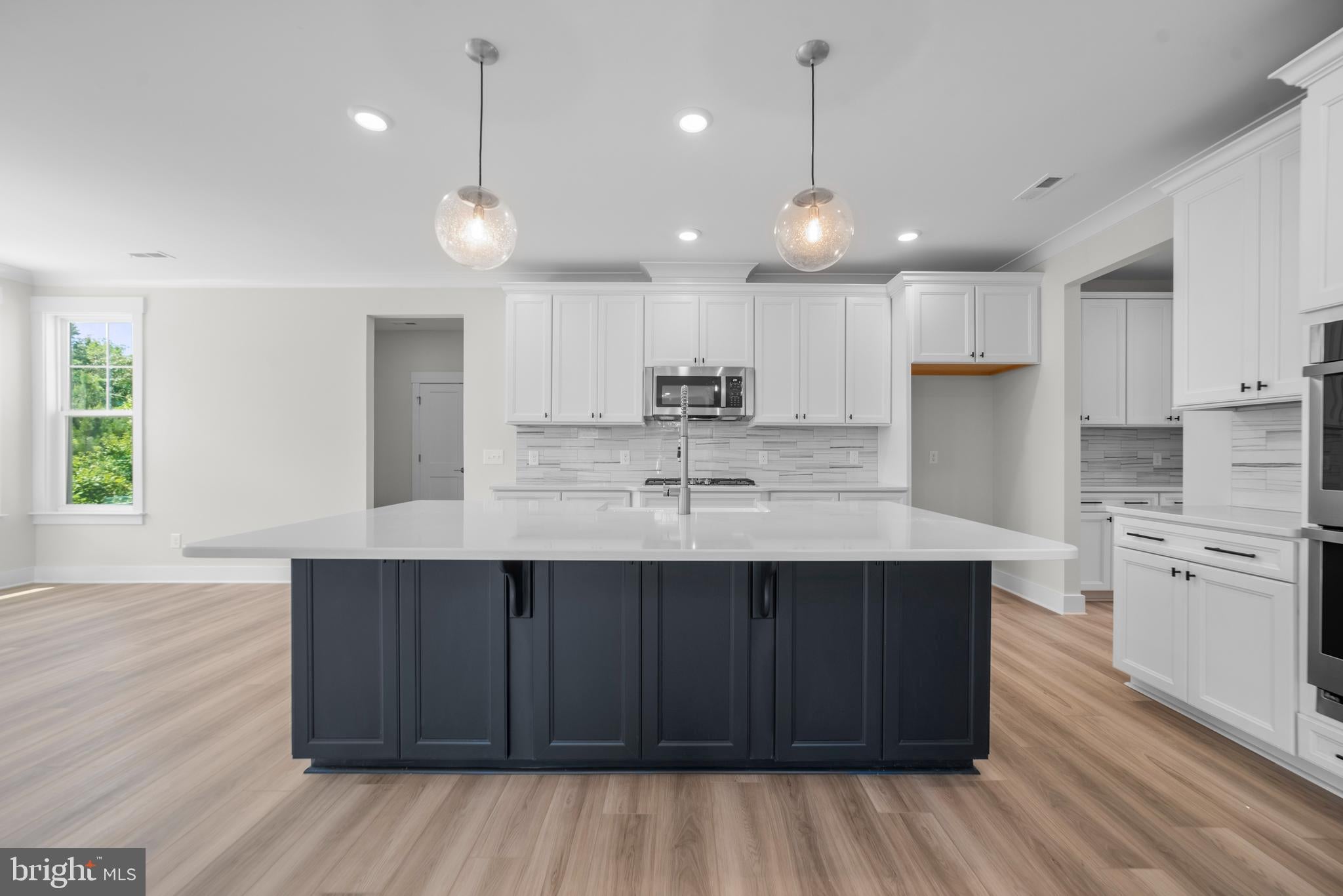3943 JETT COURT