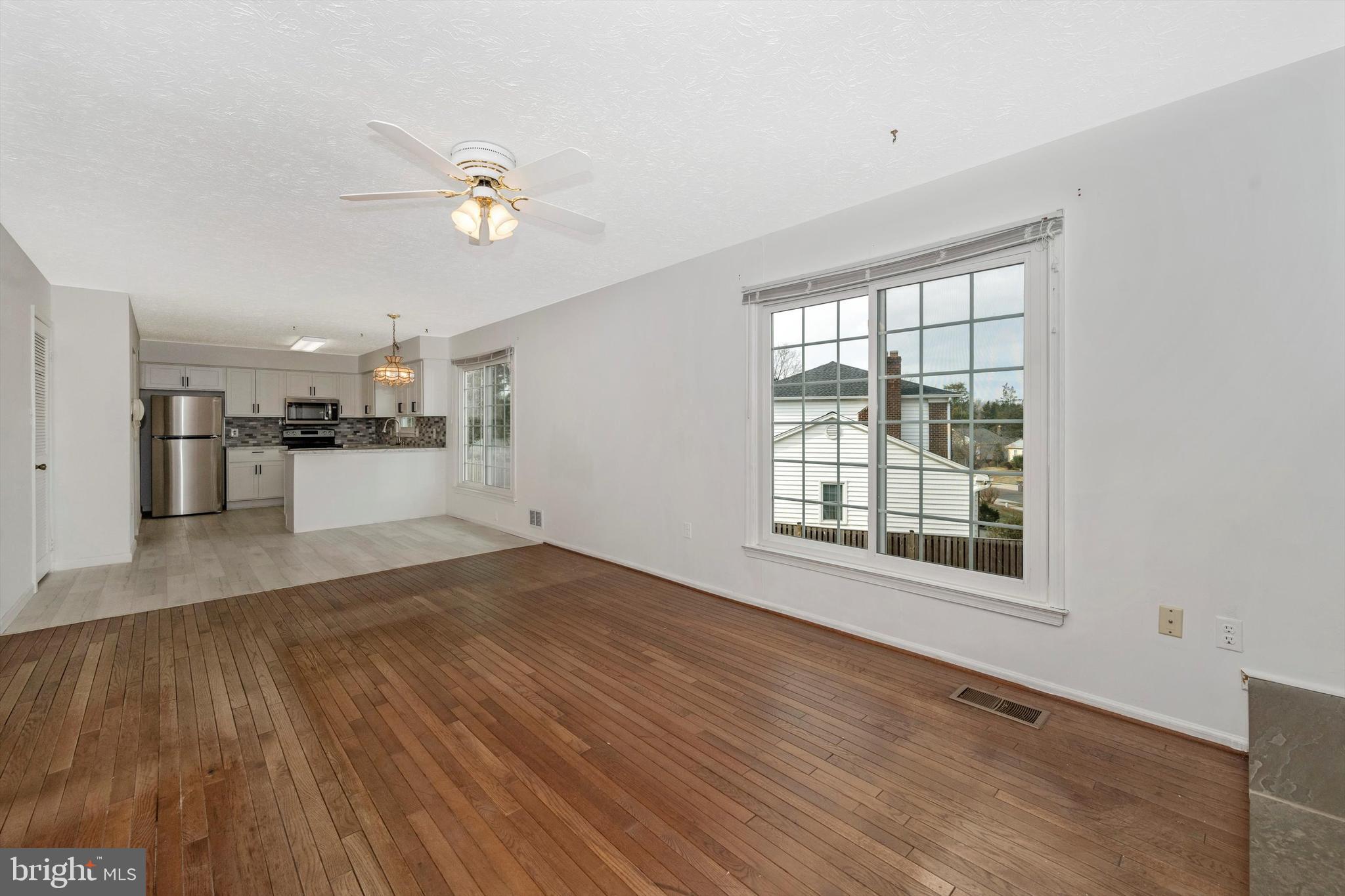 HORIZON HILL - Residential