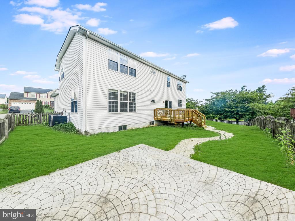 SOMERSET LANDING - Residential