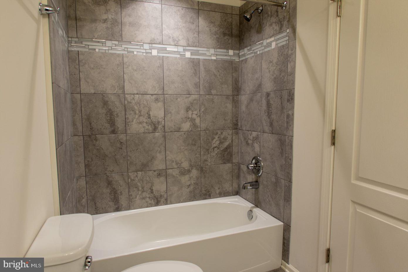 MCCAULEY CROSSING - Residential