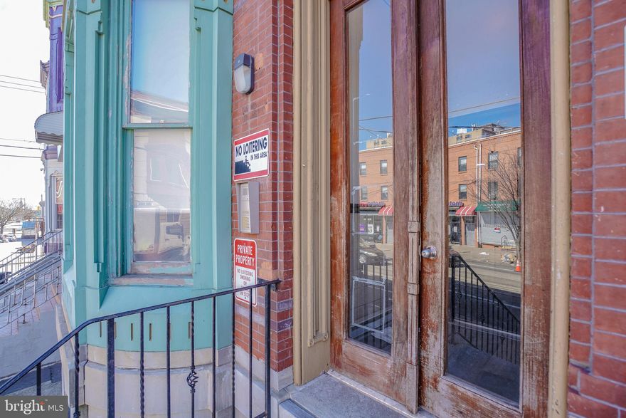 Beautiful 2 bed 1 bath 2nd floor walk up close to everything. New hardwood floors, kitchen bath.Stackable washer dryer in unit. Available now
