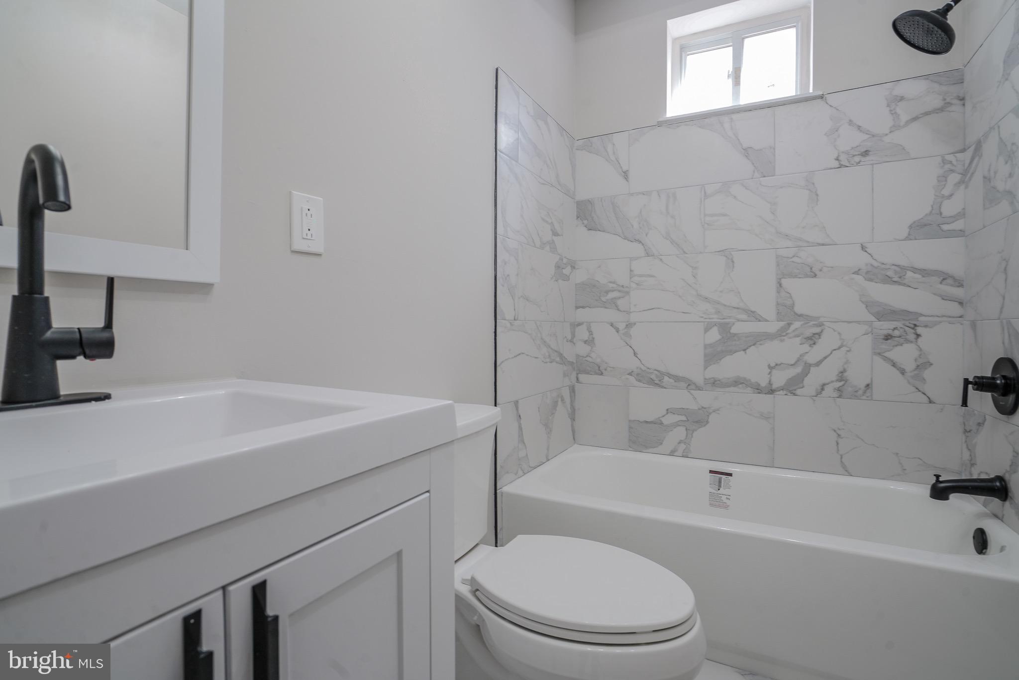 FRANCISVILLE - Residential Lease