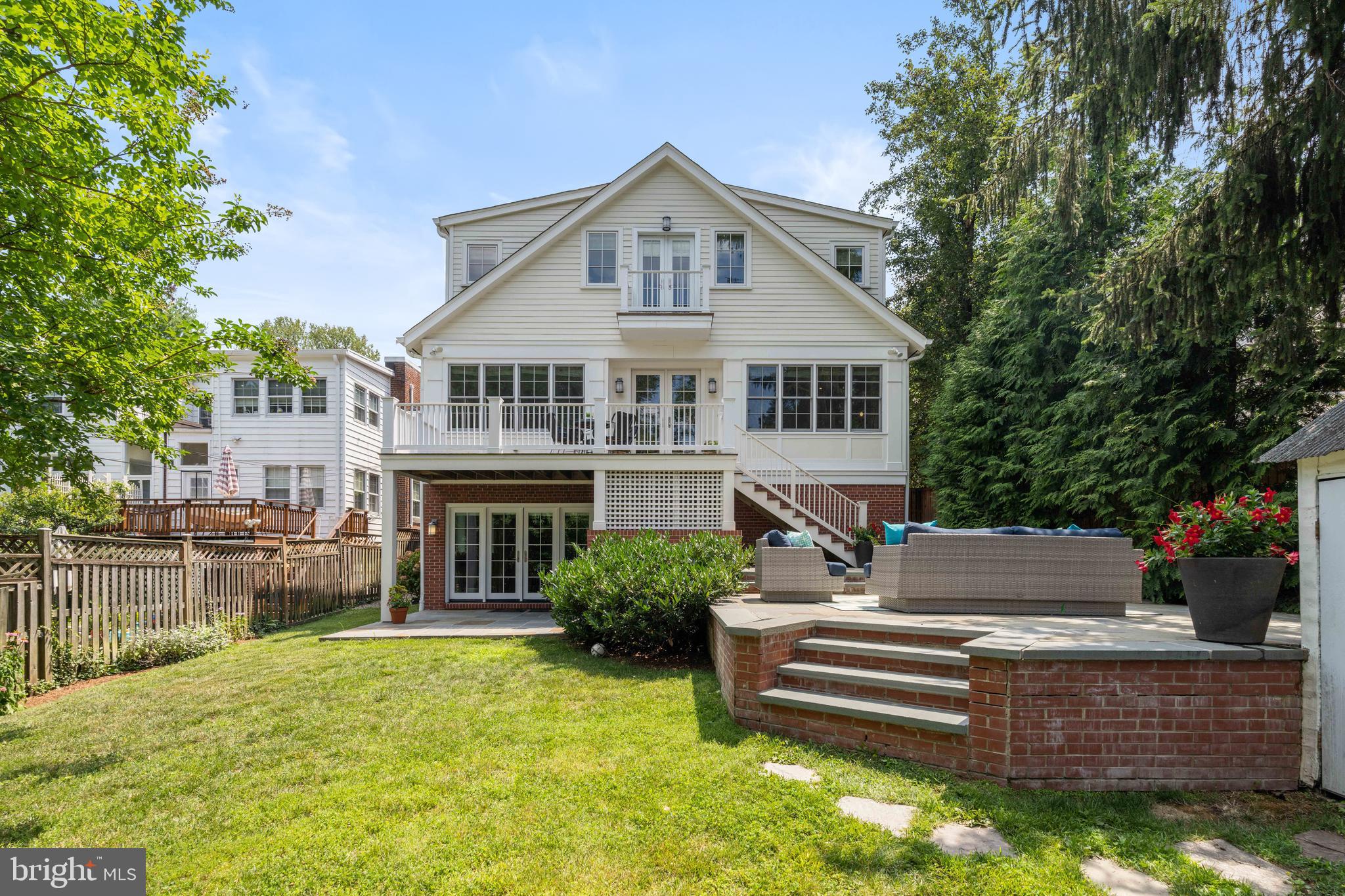 CLEVELAND PARK - Residential