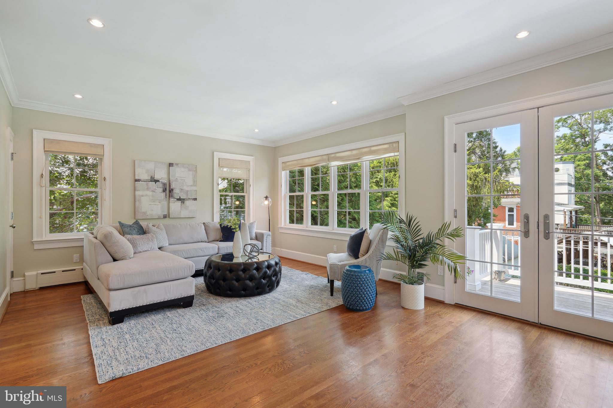 CLEVELAND PARK - Residential
