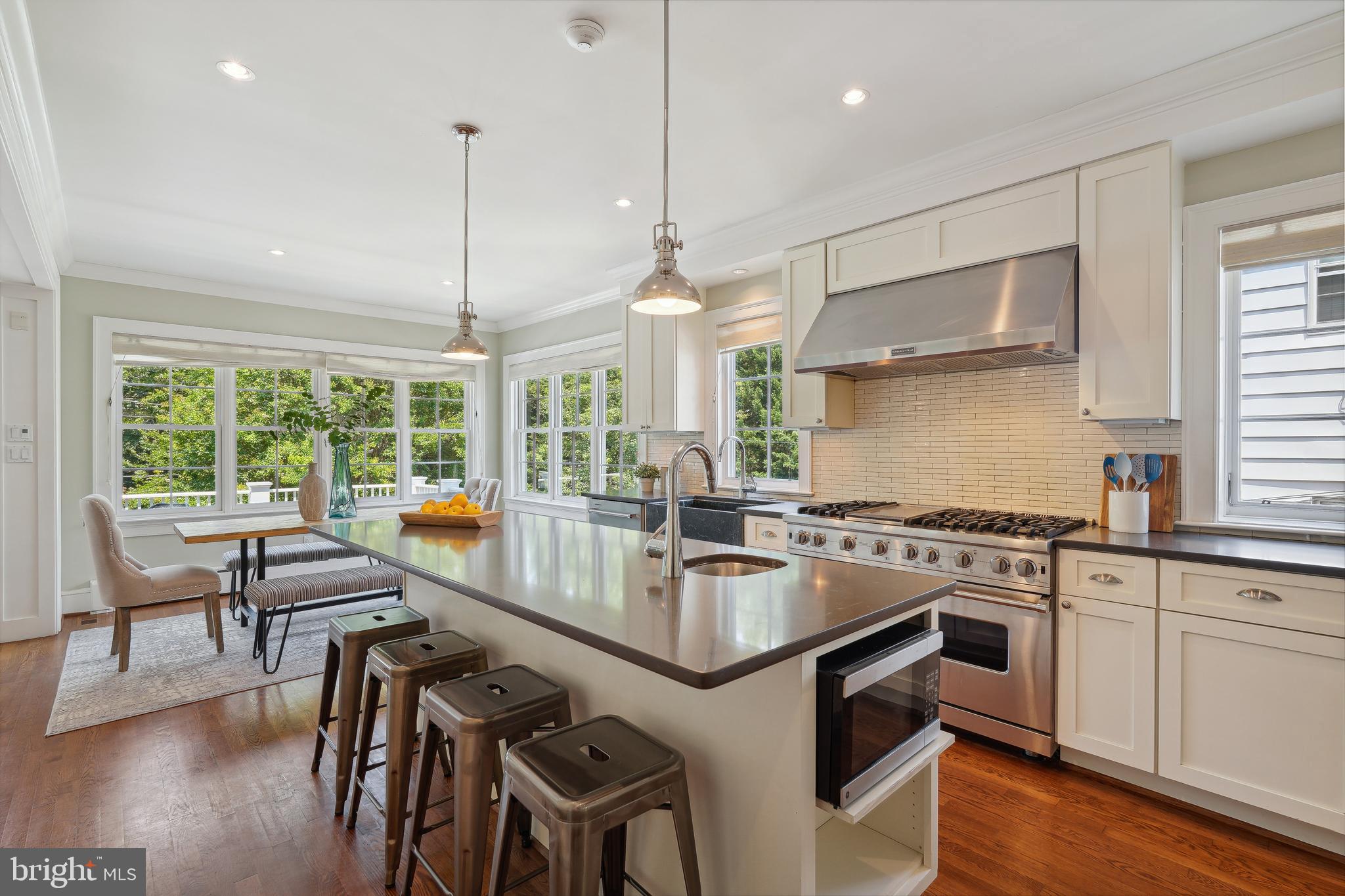 CLEVELAND PARK - Residential