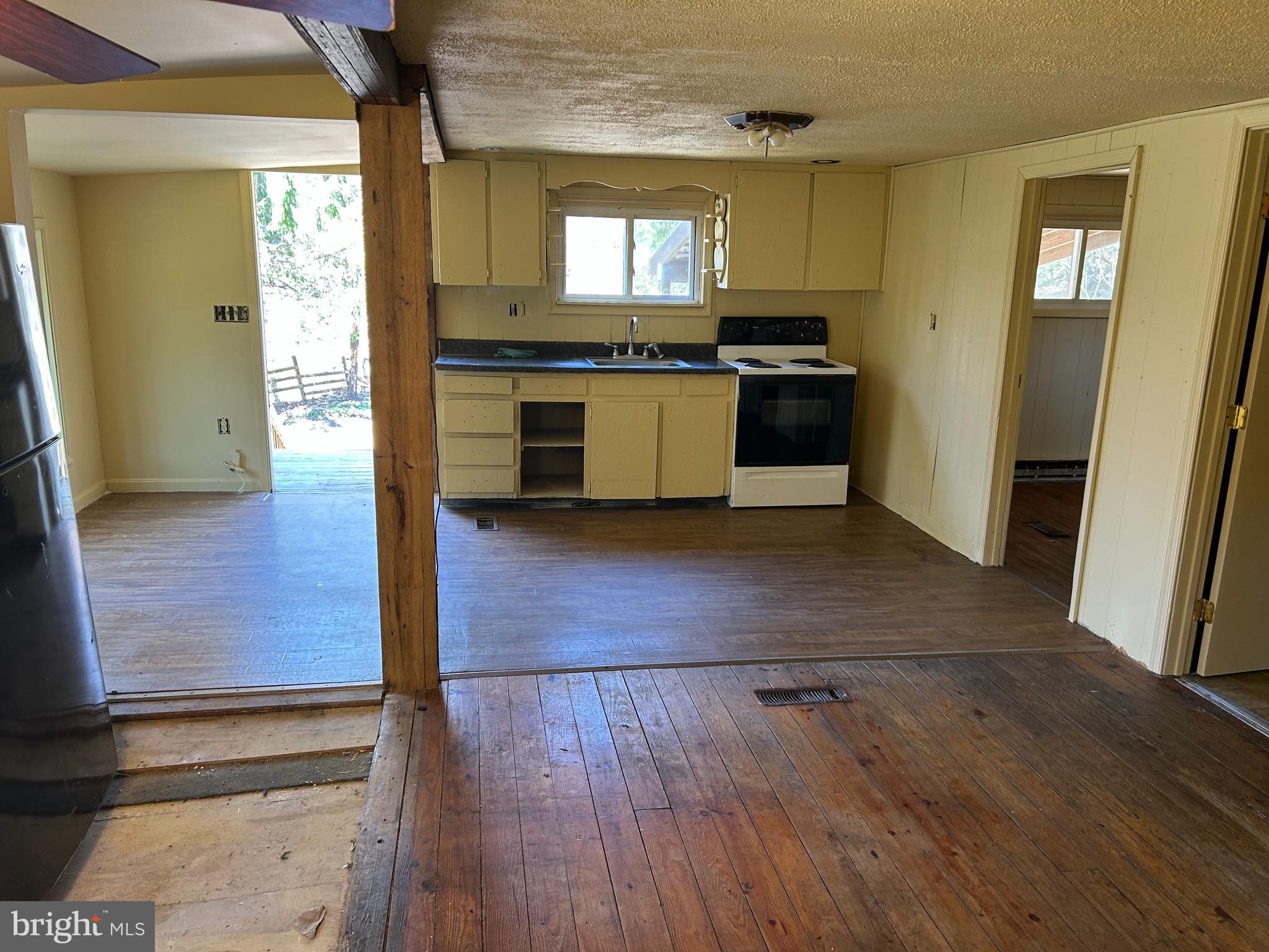 923 DEVER HOLLOW ROAD