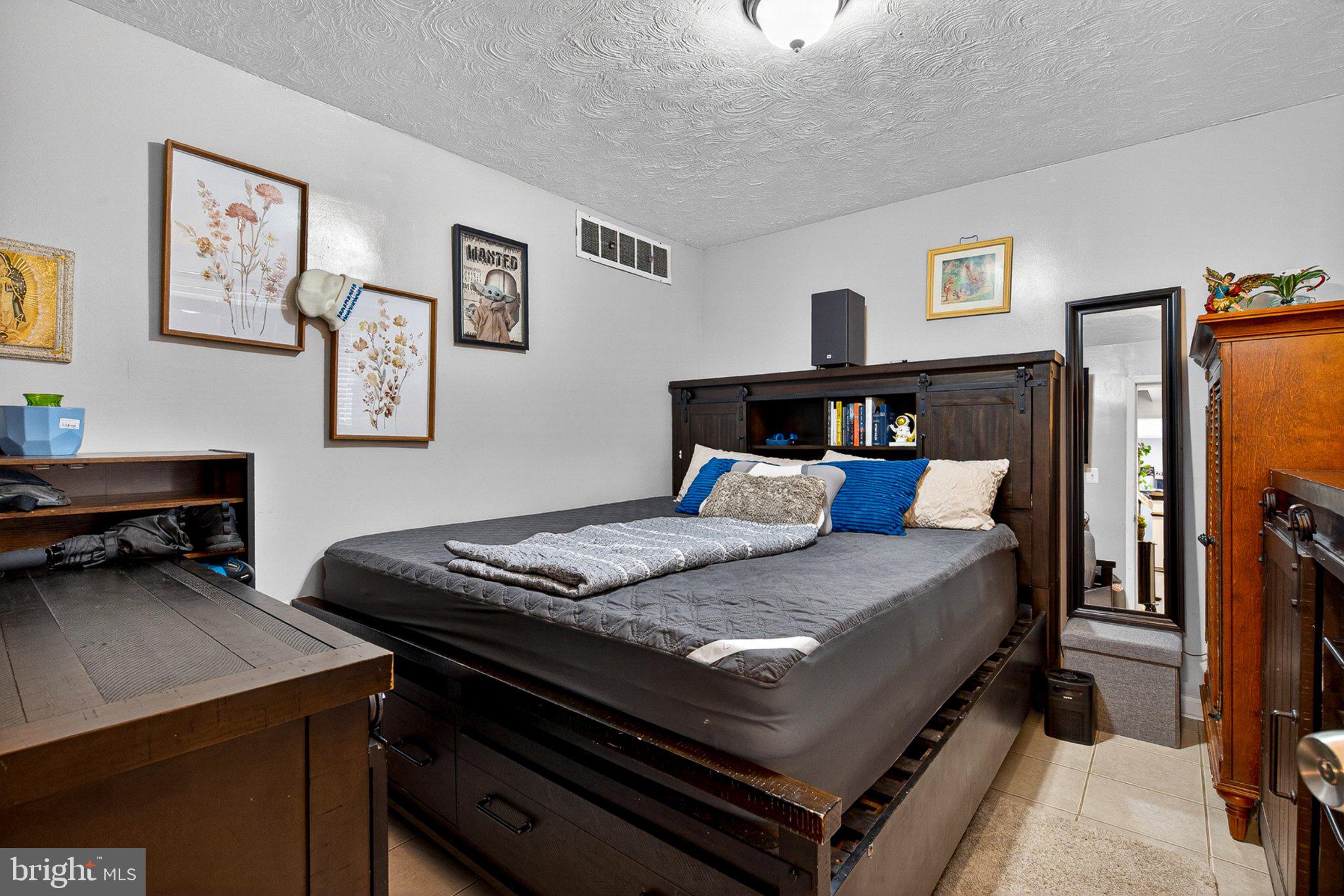 FOX RIDGE - Residential
