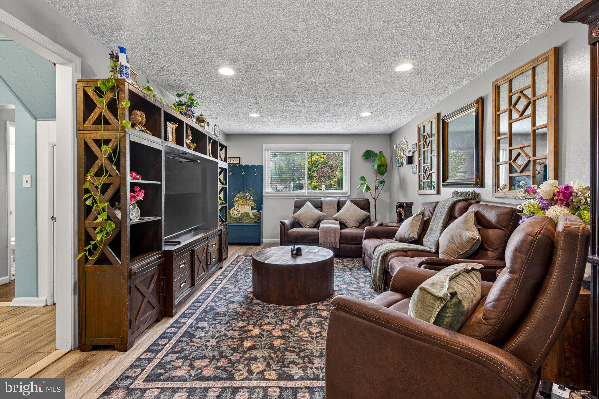 FOX RIDGE - Residential