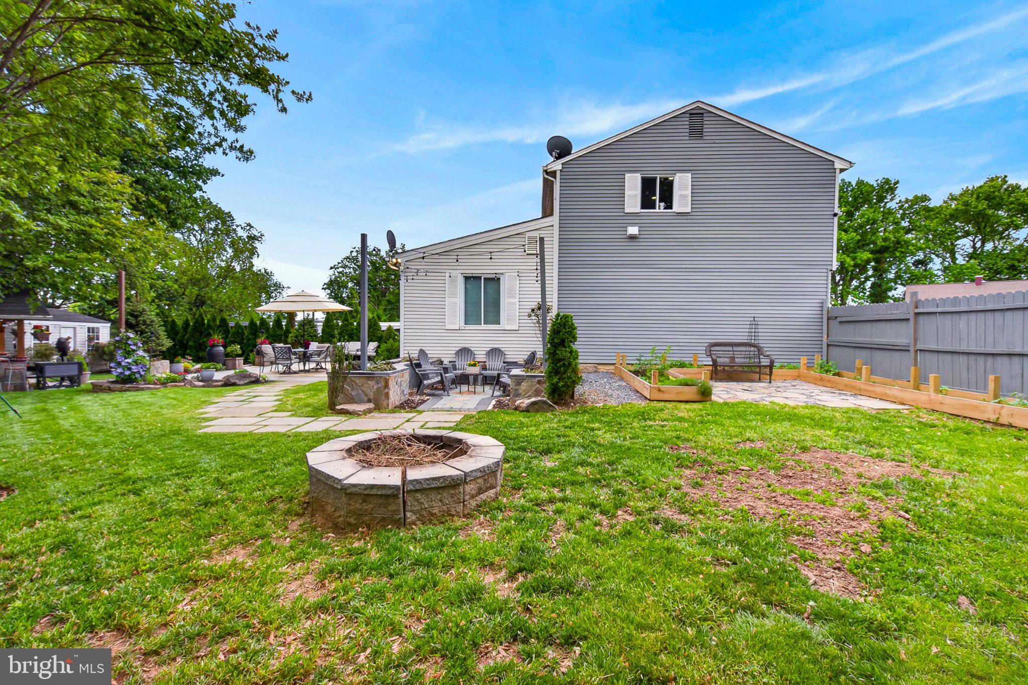 FOX RIDGE - Residential