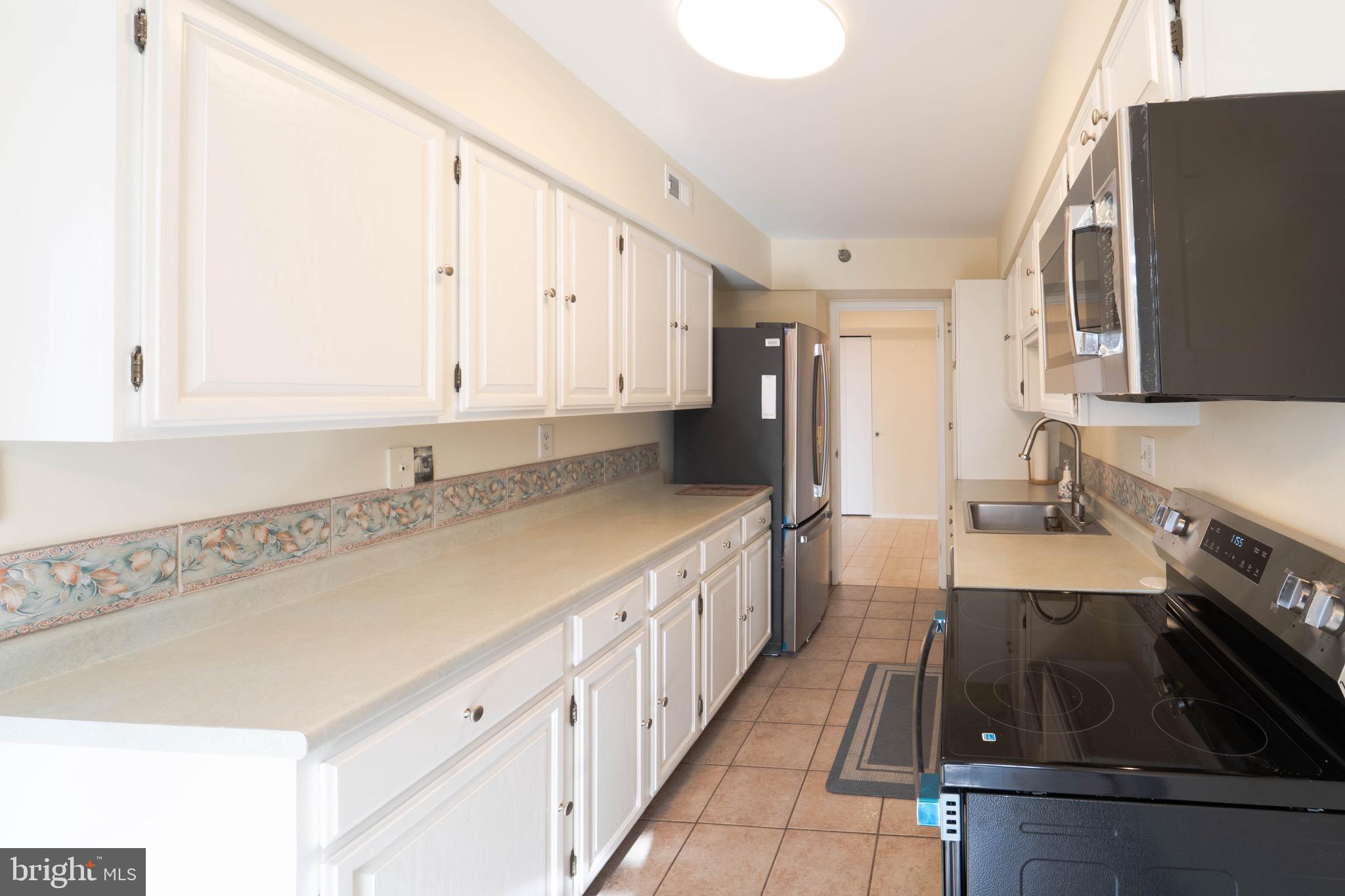 ENCORE OF MCLEAN - Residential Lease