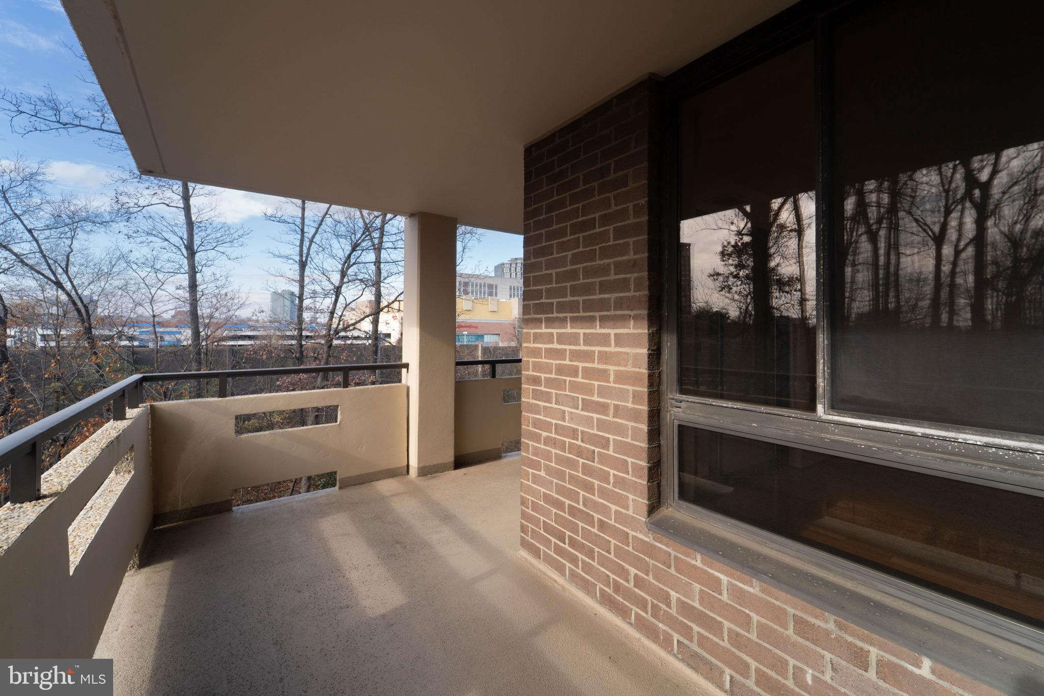 ENCORE OF MCLEAN - Residential Lease