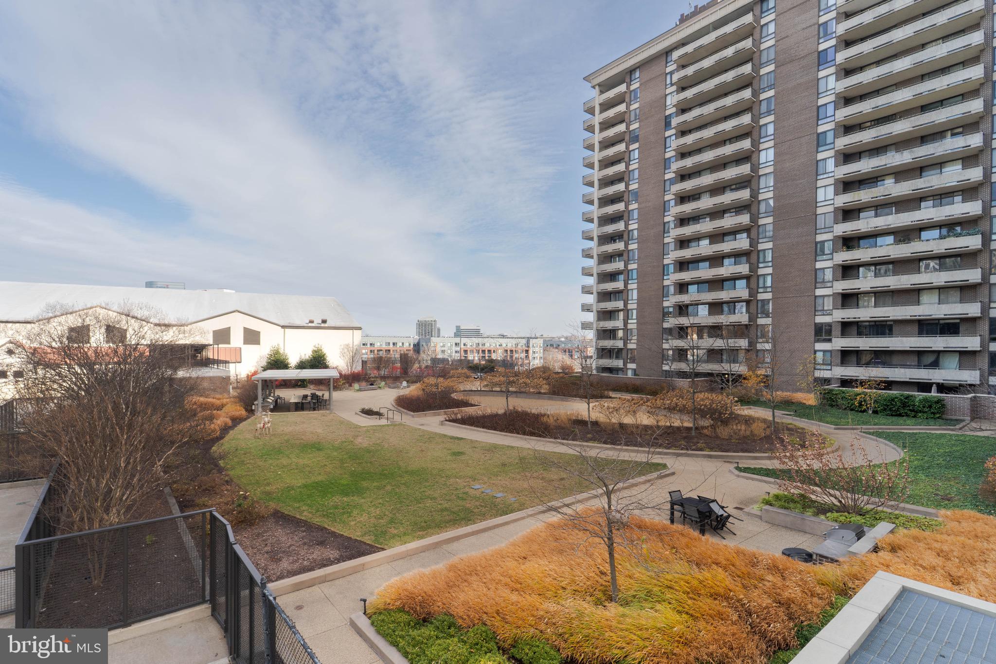 ENCORE OF MCLEAN - Residential Lease