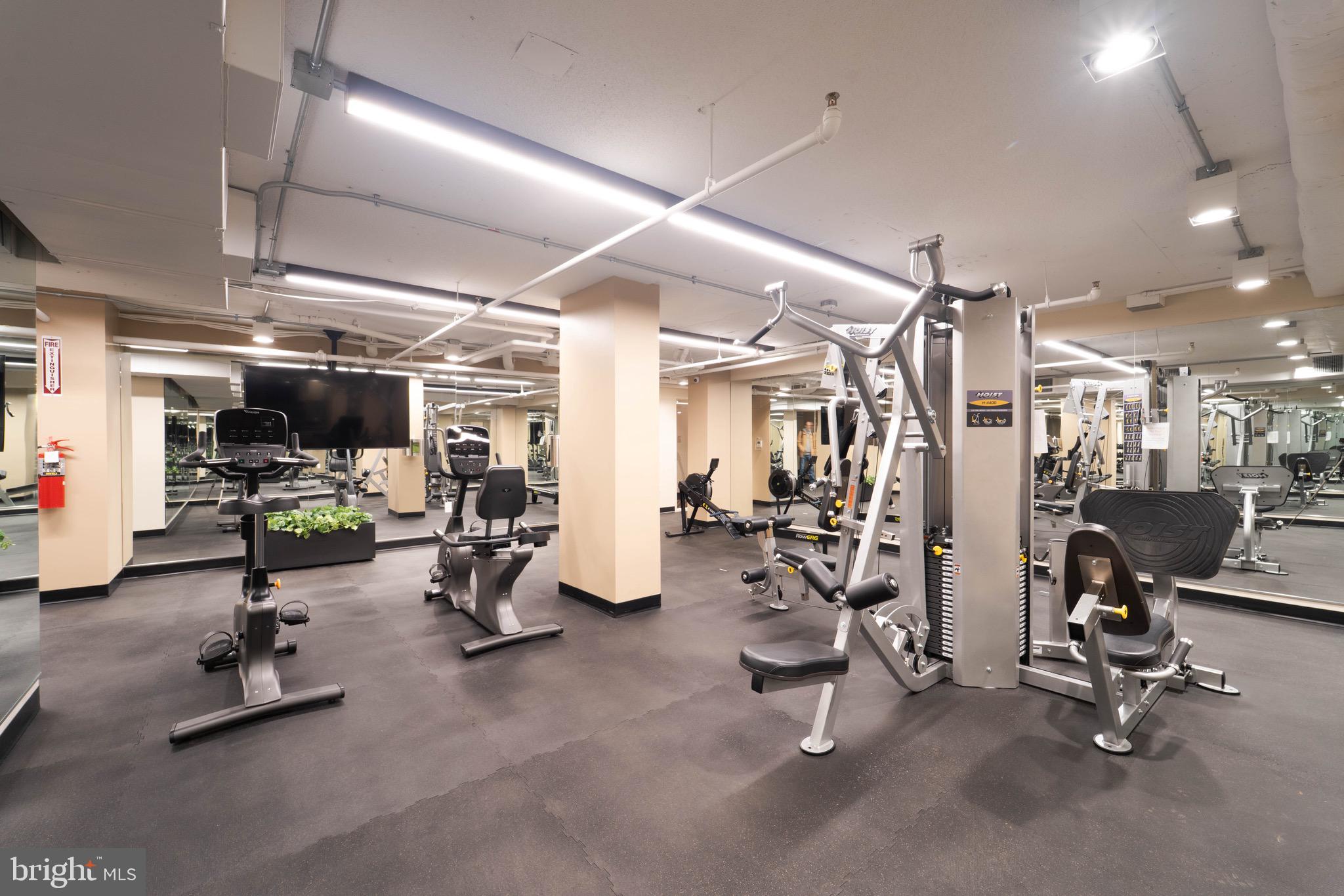 ENCORE OF MCLEAN - Residential Lease