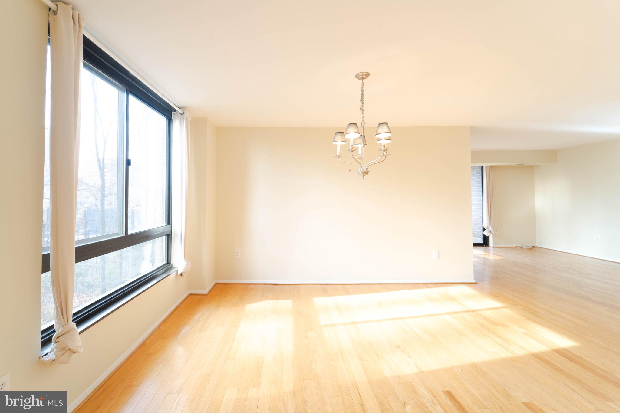 ENCORE OF MCLEAN - Residential Lease