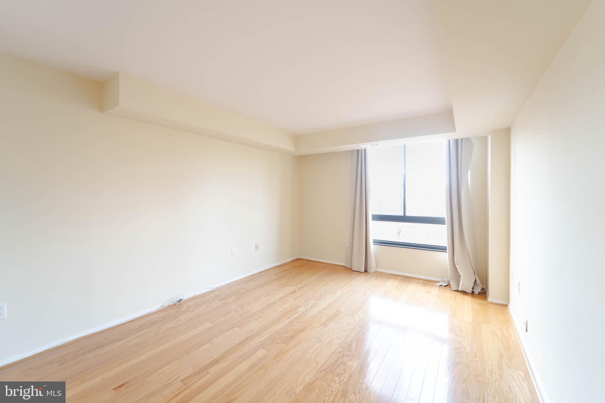 ENCORE OF MCLEAN - Residential Lease