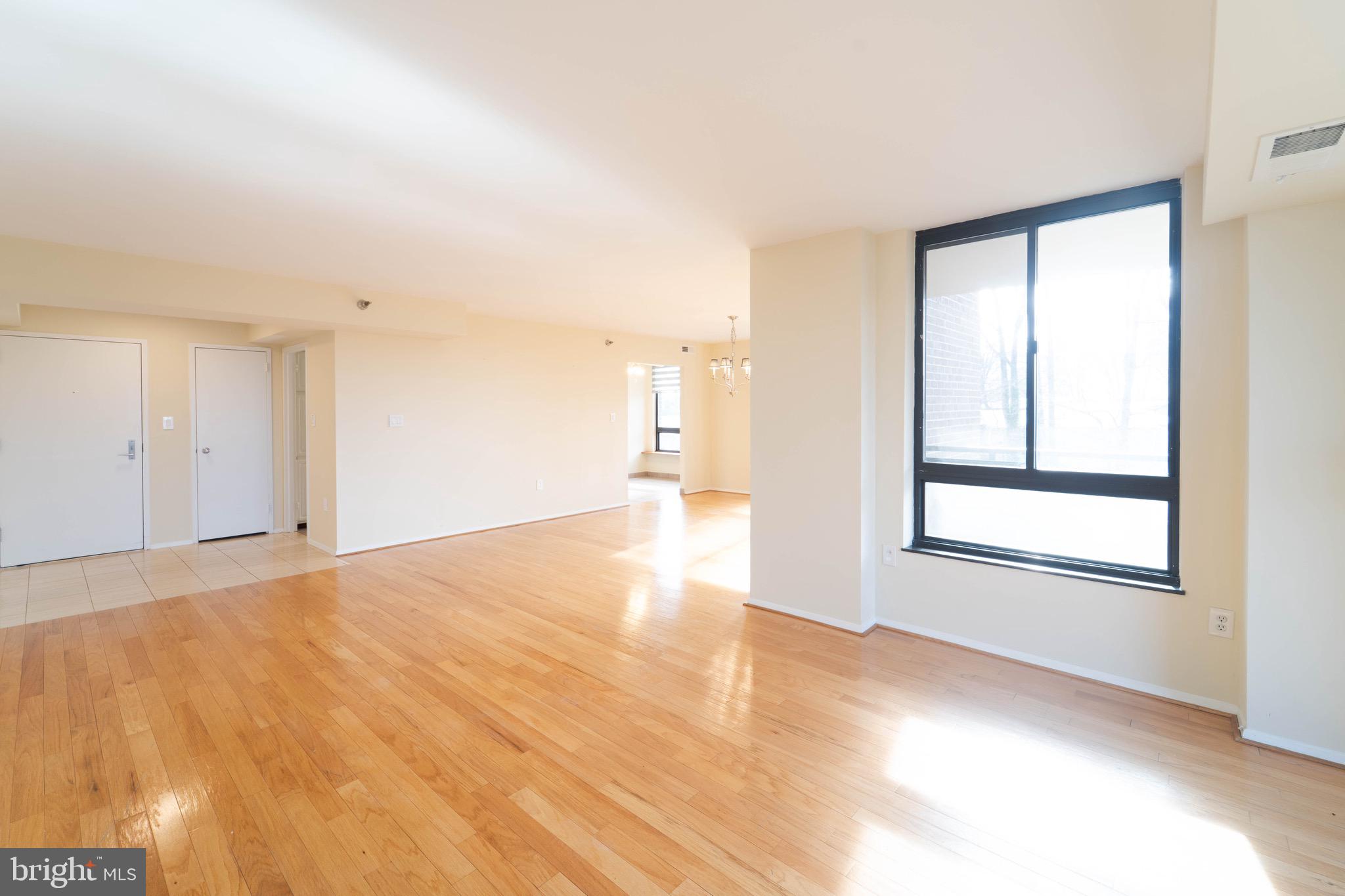 ENCORE OF MCLEAN - Residential Lease