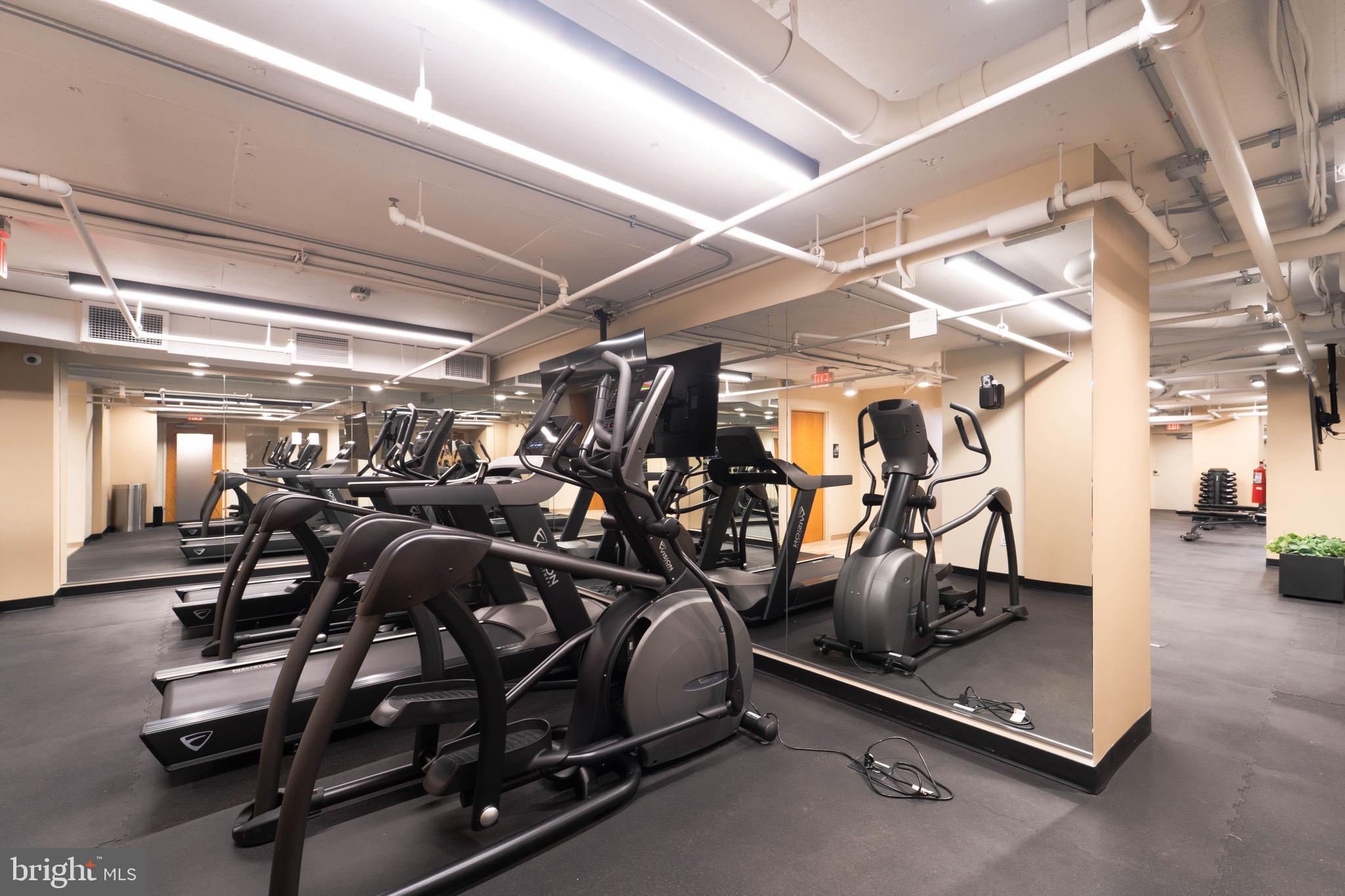 ENCORE OF MCLEAN - Residential Lease