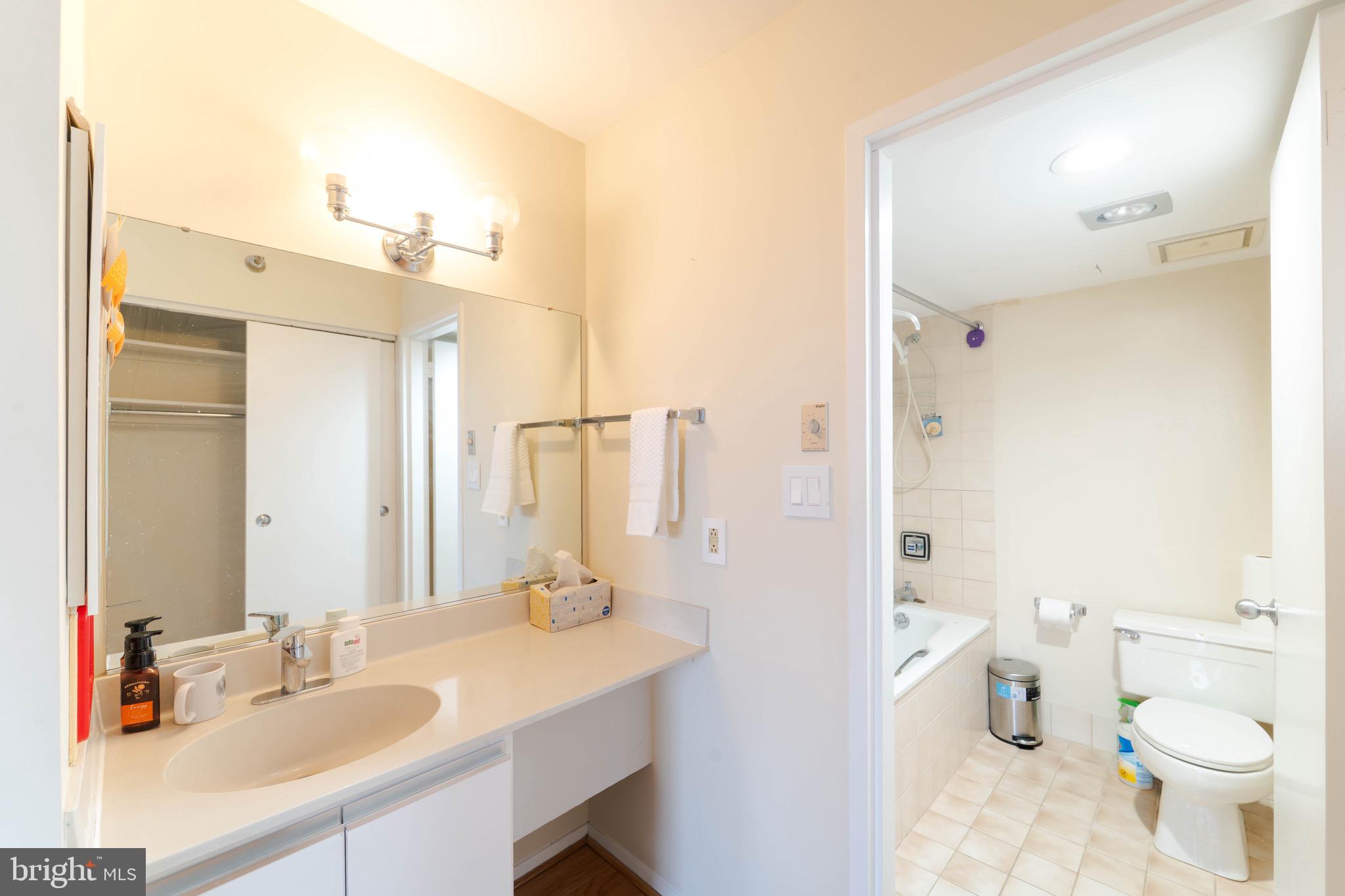 ENCORE OF MCLEAN - Residential Lease