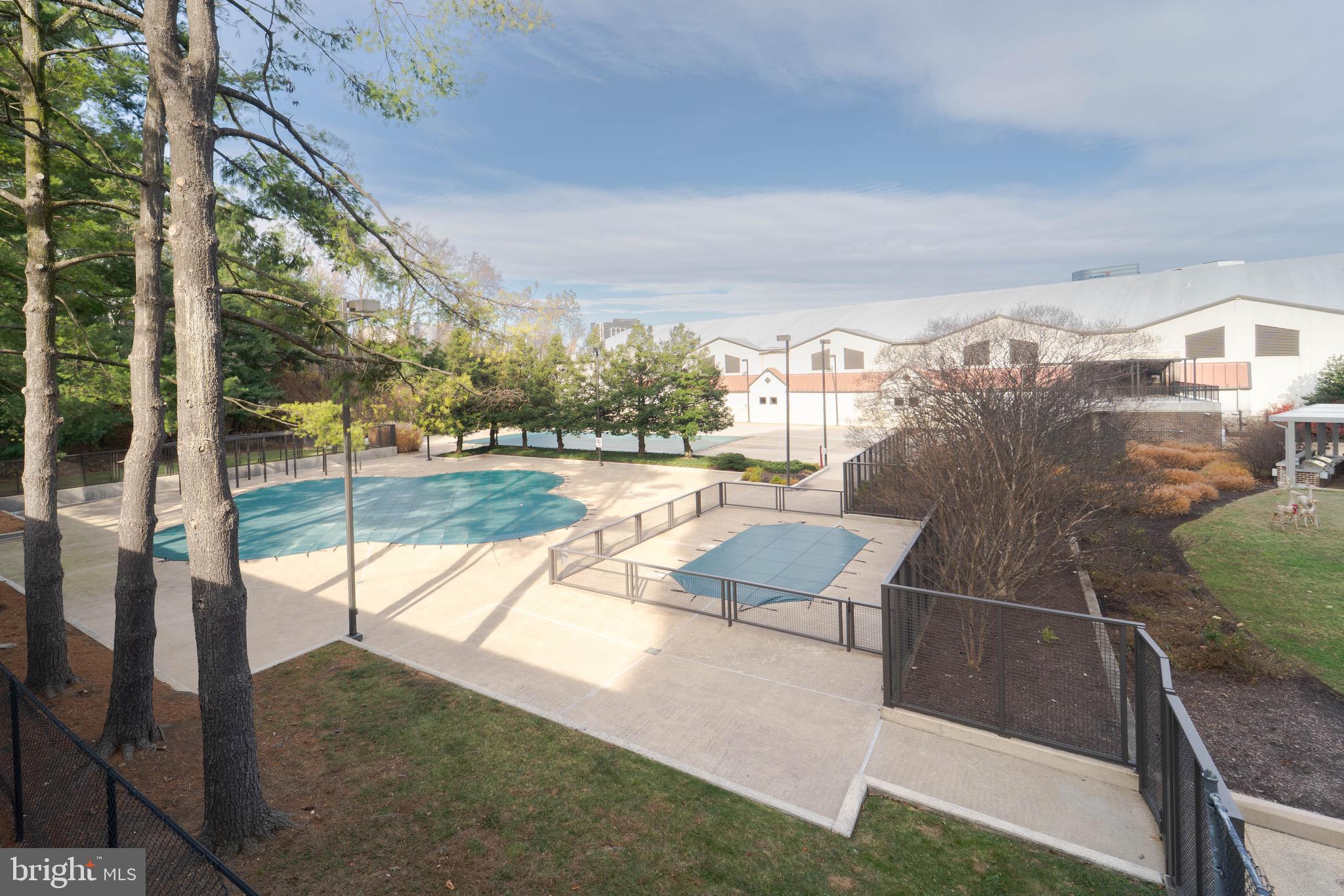 ENCORE OF MCLEAN - Residential Lease