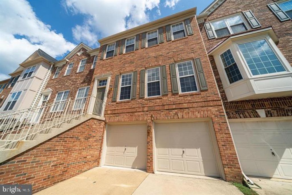 Photo of 6138 Manchester Park Circle, ALEXANDRIA, VA 22310 (MLS # VAFX2273630)
