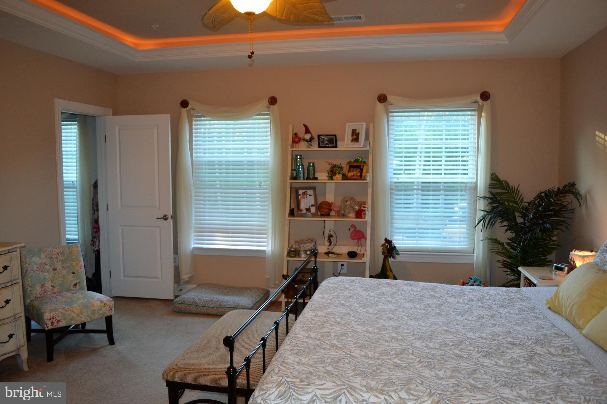 TOWN CENTER COMMONS - Residential