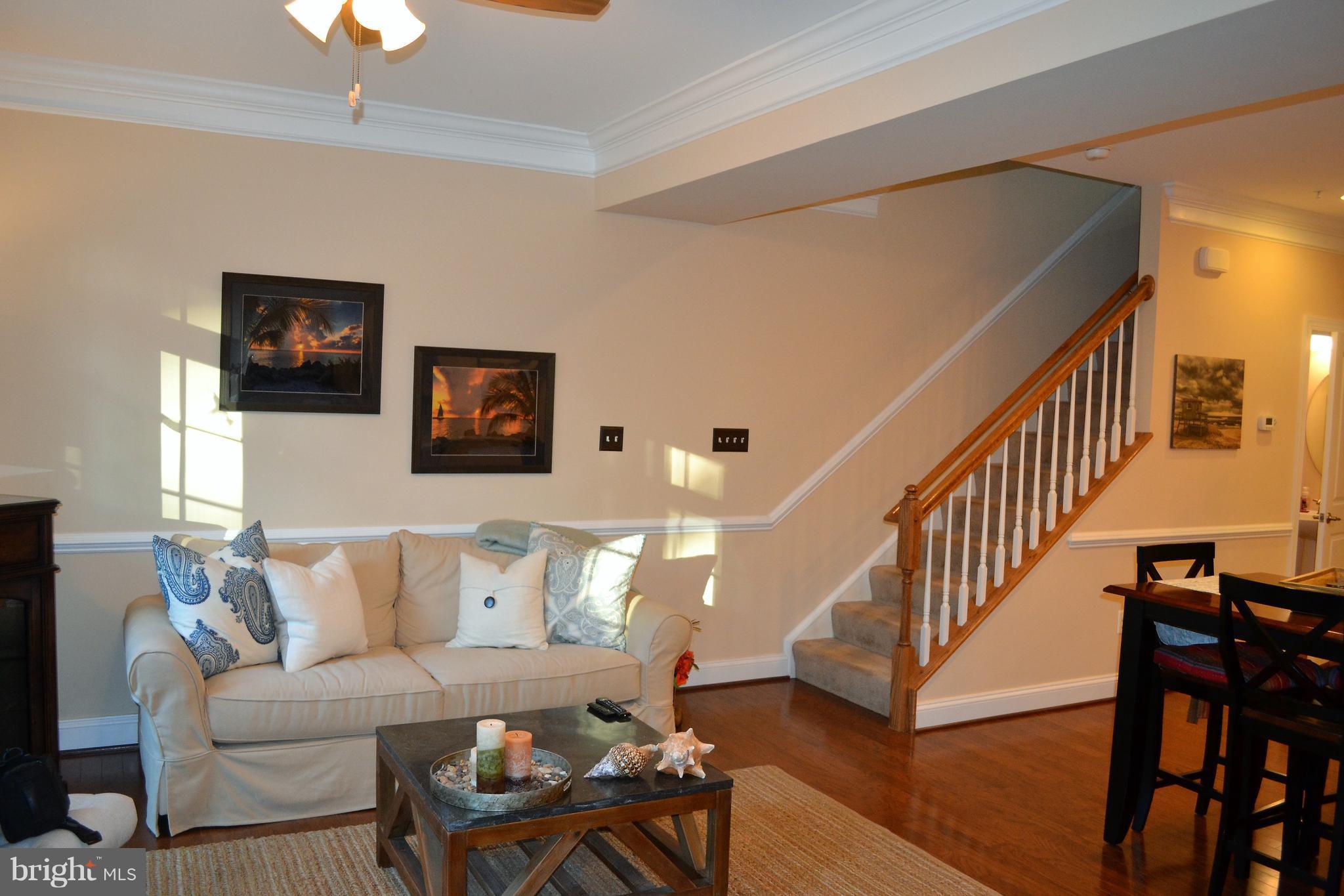 TOWN CENTER COMMONS - Residential