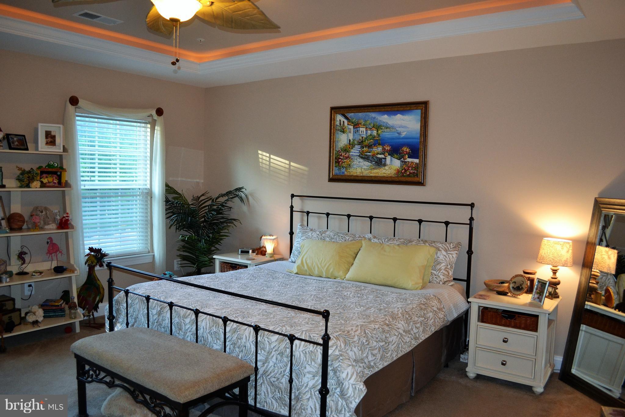 TOWN CENTER COMMONS - Residential