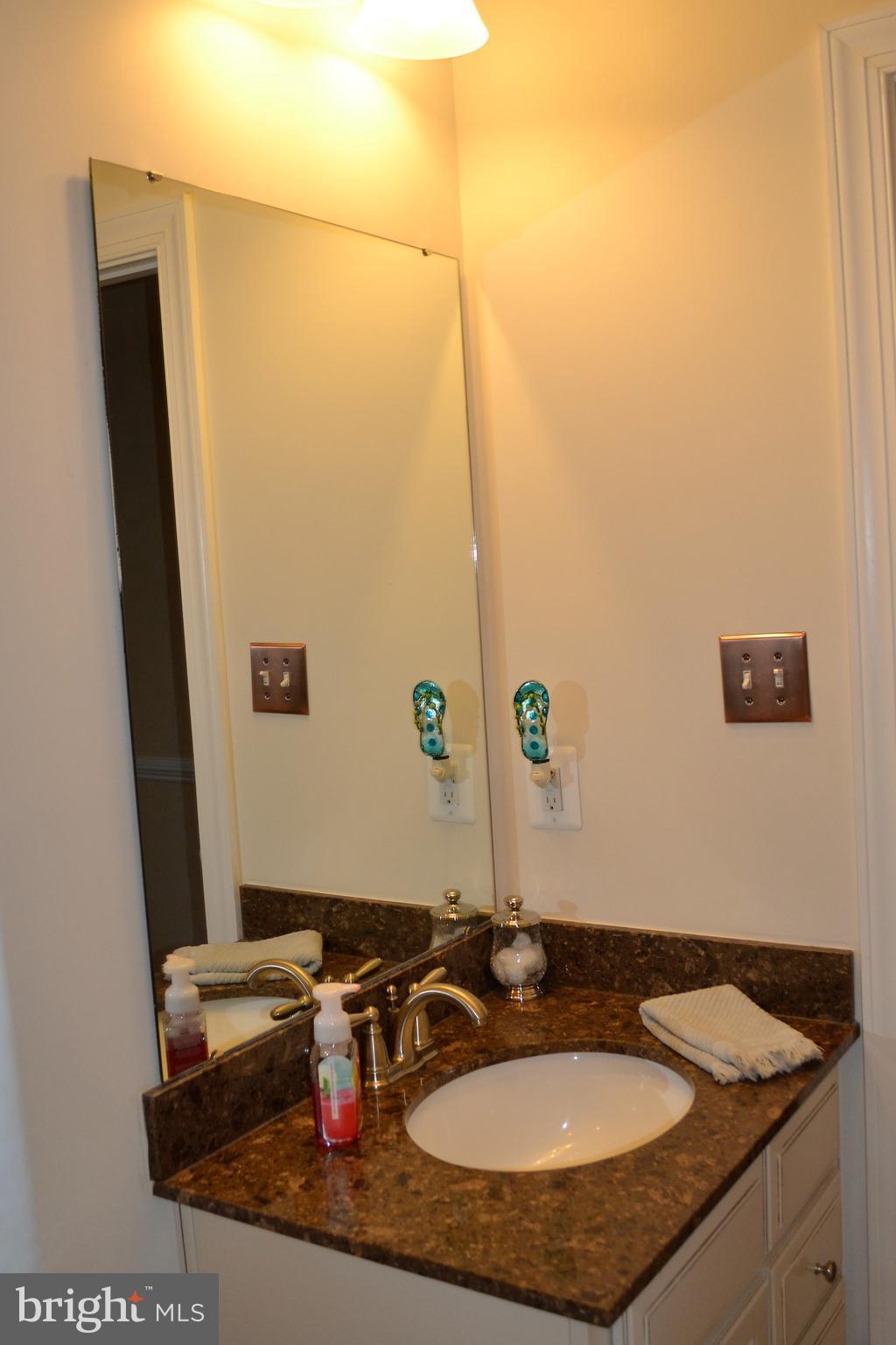 TOWN CENTER COMMONS - Residential