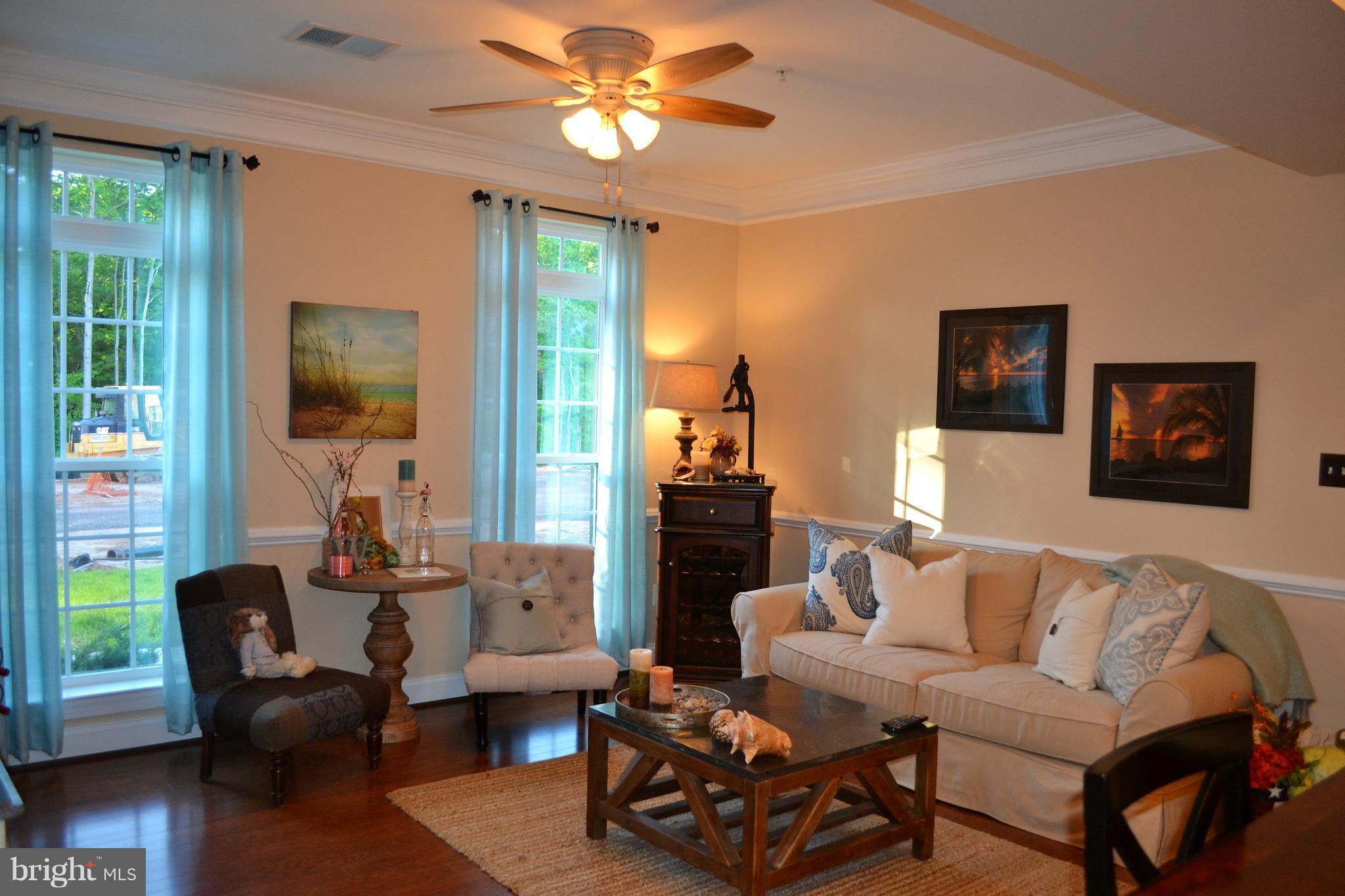 TOWN CENTER COMMONS - Residential