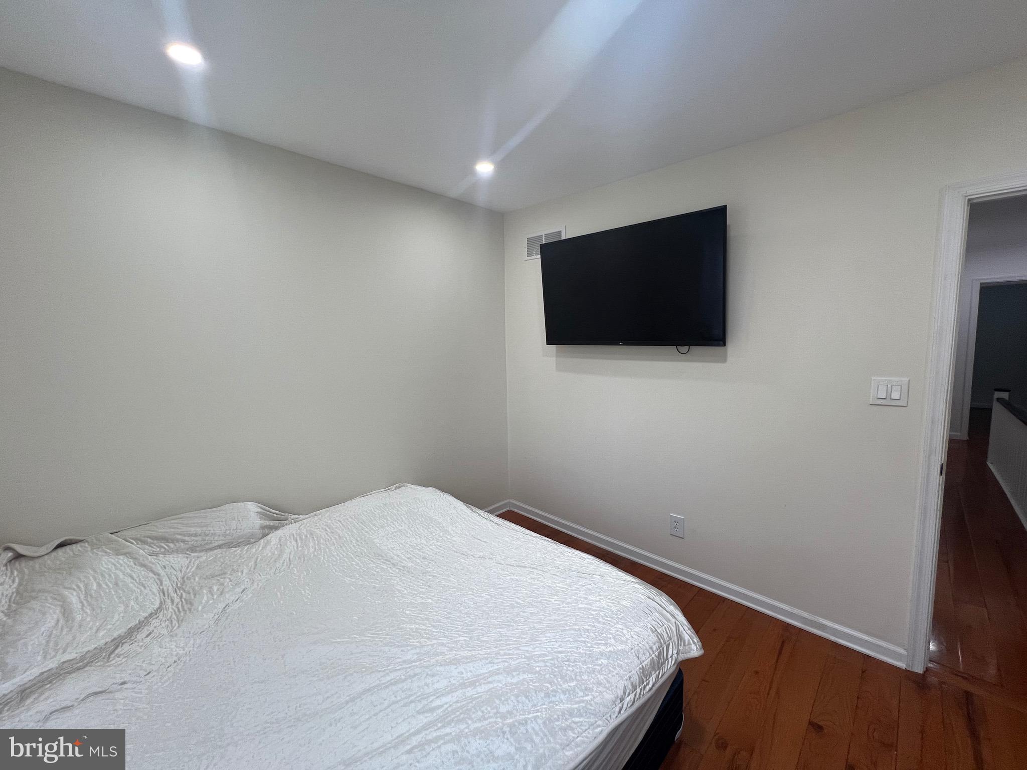 GRAYS FERRY - Residential