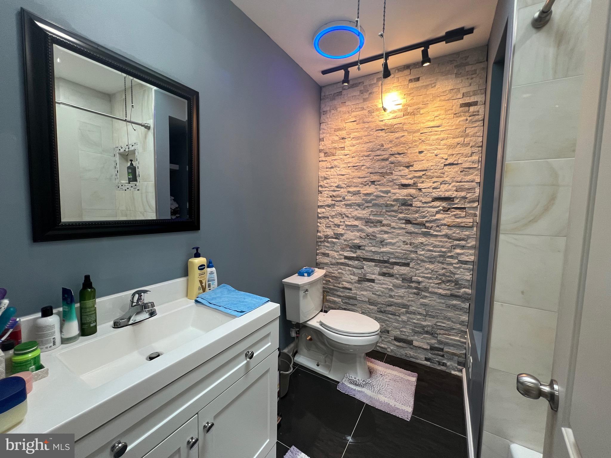 GRAYS FERRY - Residential