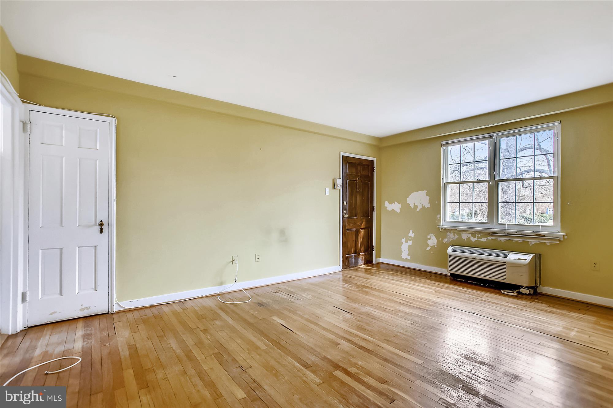 AUBURN VILLAGE - Residential