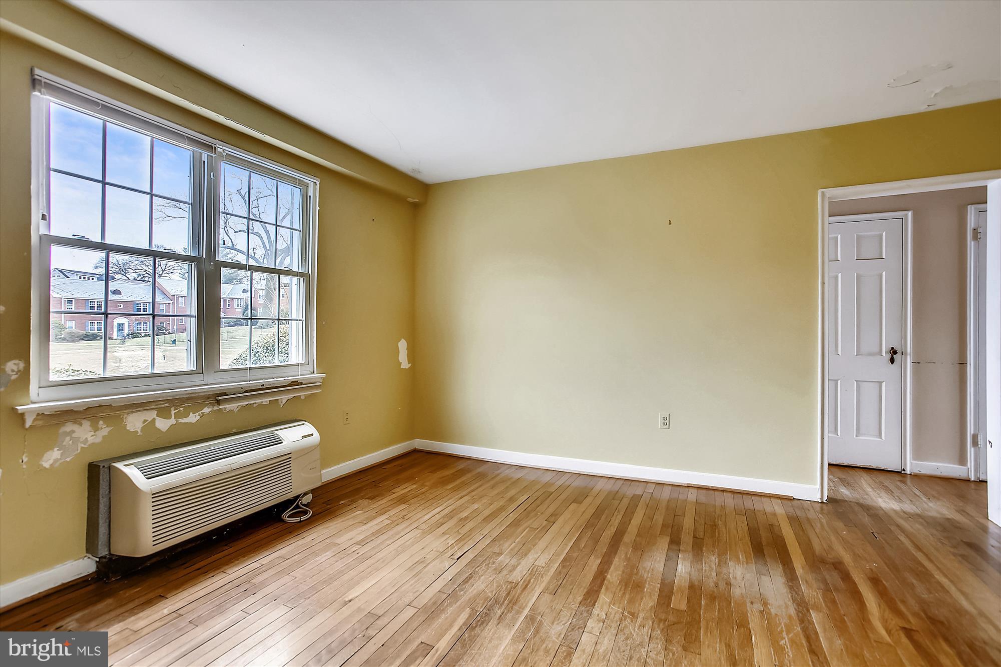 AUBURN VILLAGE - Residential