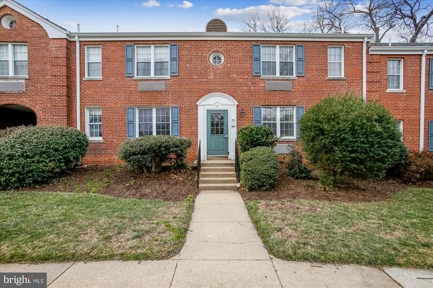Seller has requested offer DEADLINE for Monday 2/14 at Noon ** Remodel/Investment opportunity awaits YOUR attention and TLC! ** Priced with Potential in Mind ** Being Sold AS-IS ** One Bedroom, One Bath Condo situated in the heart of charming Del Ray ** LOCATION, LOCATION, LOCATION! ** Easy access to Old Town, the future Potomac Yard Metro station (2022), National Airport and the upcoming Amazon HQ2 complex ** Commuter buses to Crystal City and Downtown DC. ** The community of Auburn Village offers mature trees, a courtyard and amble parking ** Visit today; may be gone tomorrow!