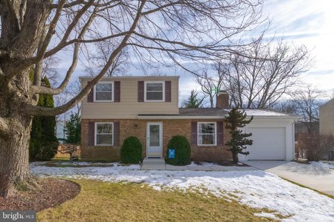 Photo of 4367 Sycamore Drive, HAMPSTEAD, MD 21074 (MLS # MDCR2032042)
