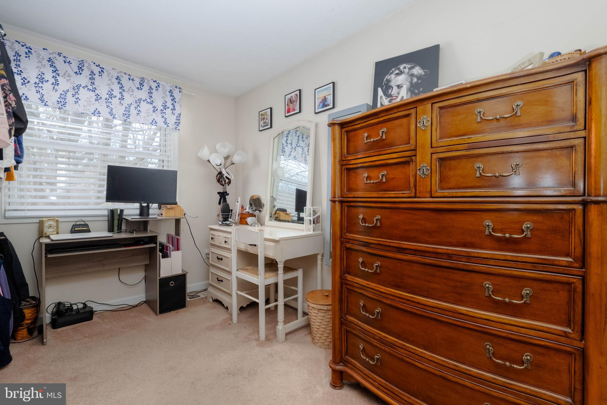 HAMPSTEAD VALLEY - Residential