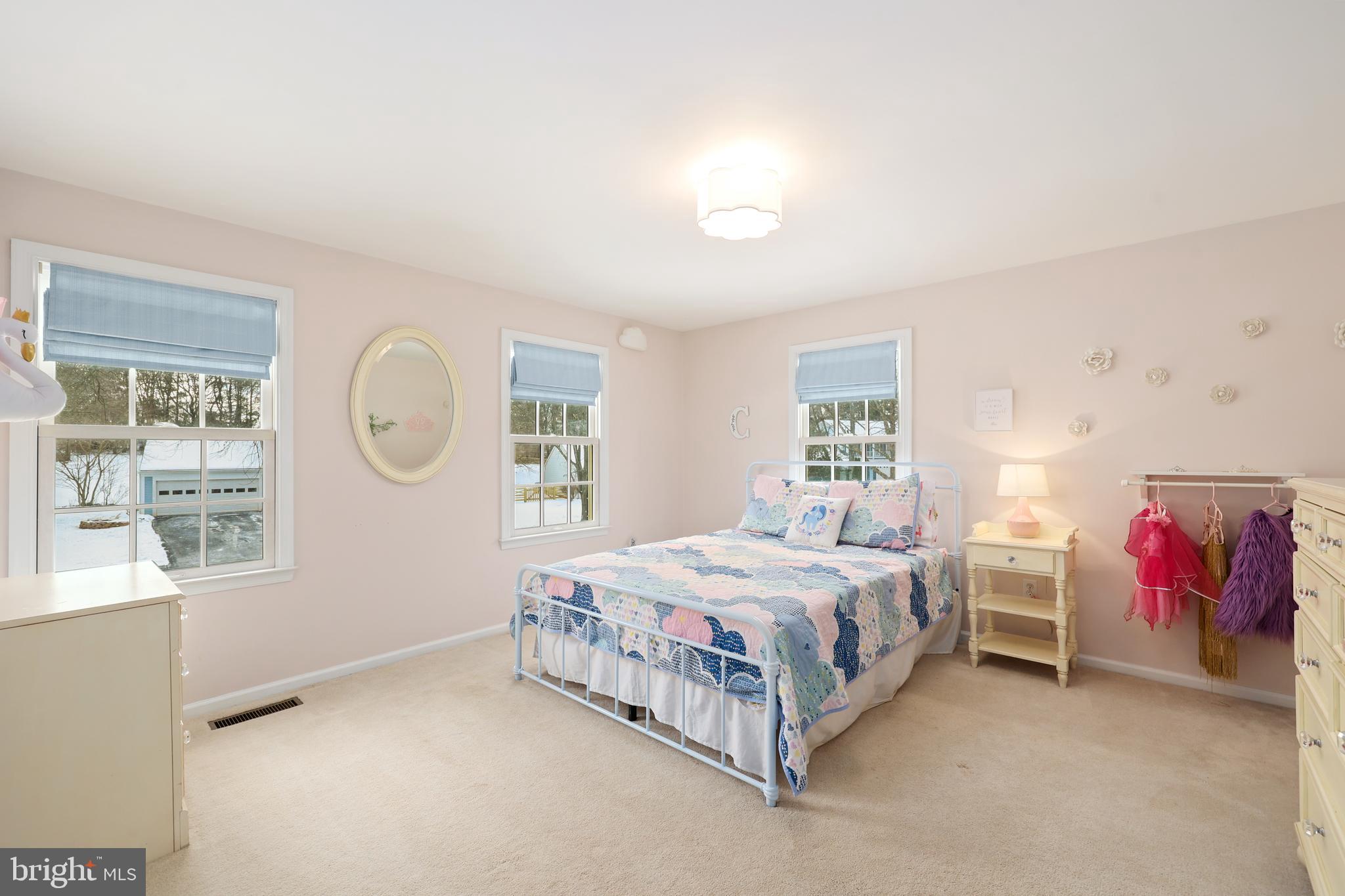 COUNTRYSIDE - Residential