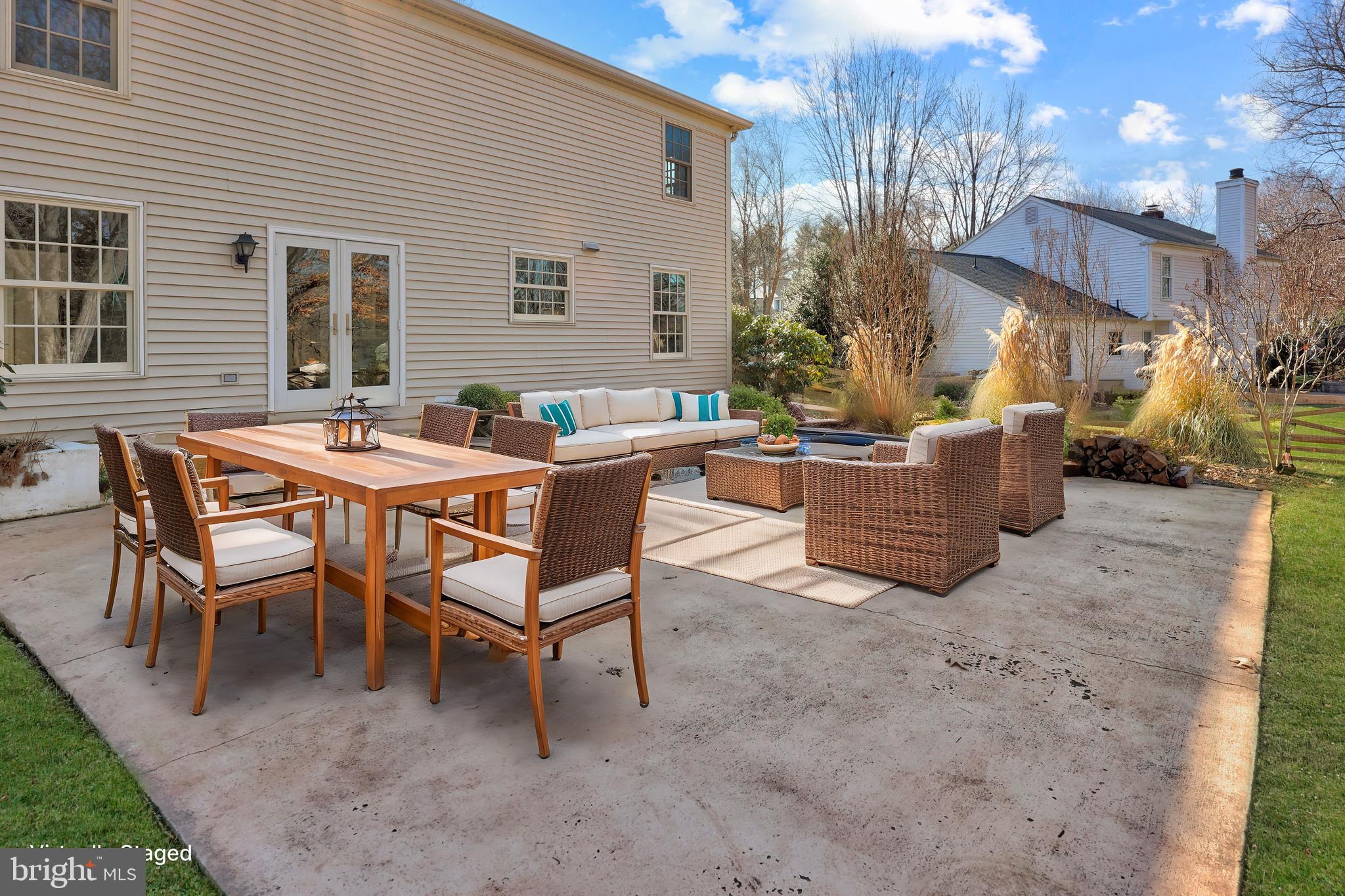 COUNTRYSIDE - Residential