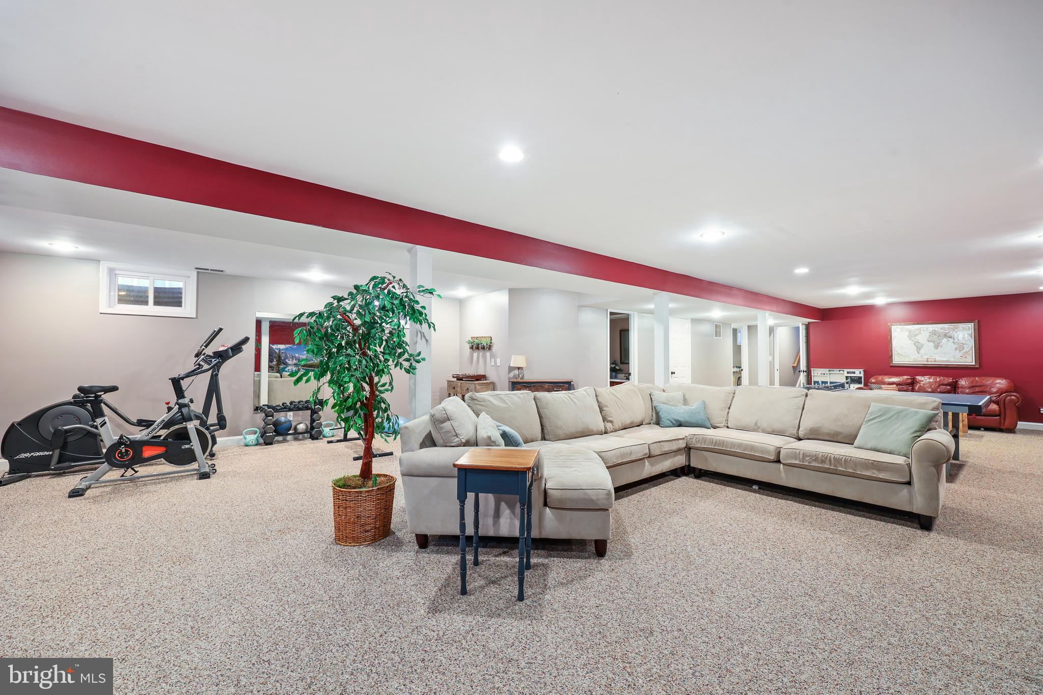 COUNTRYSIDE - Residential