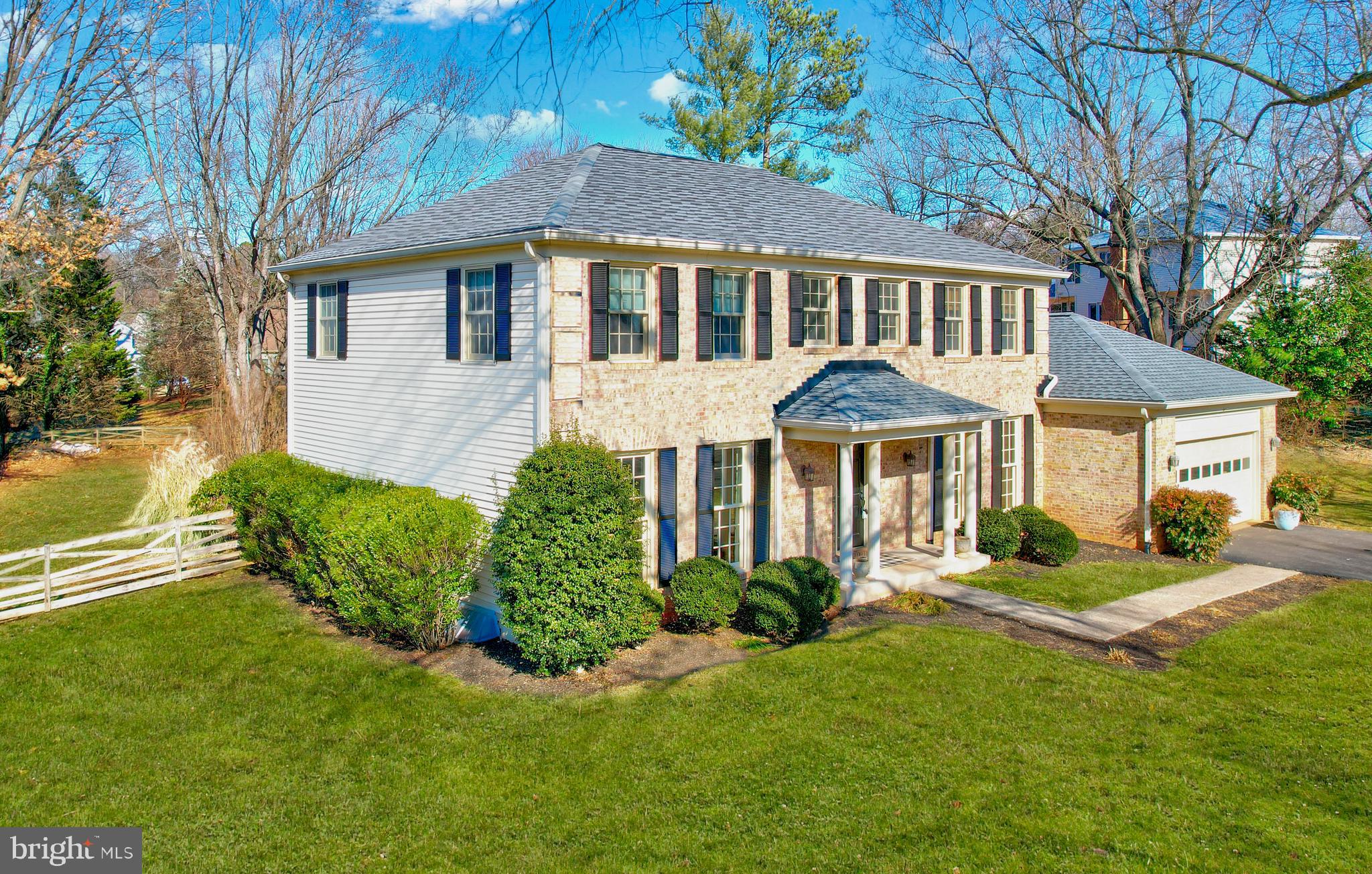 COUNTRYSIDE - Residential