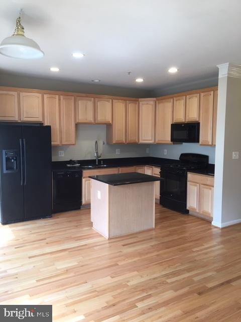 KING FARM - Residential Lease