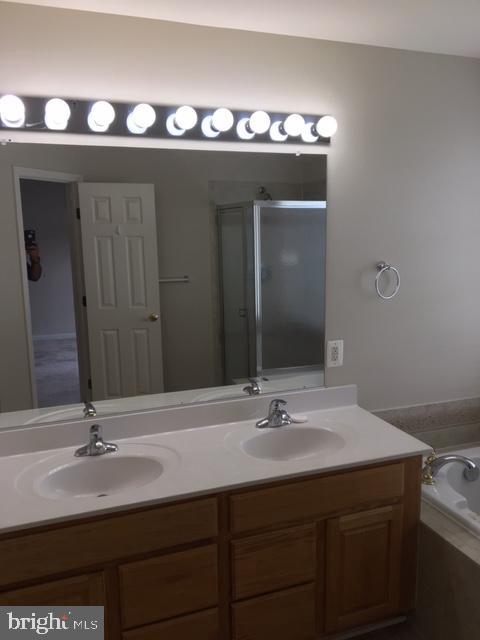 KING FARM - Residential Lease