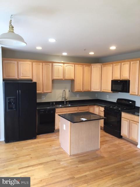 KING FARM - Residential Lease