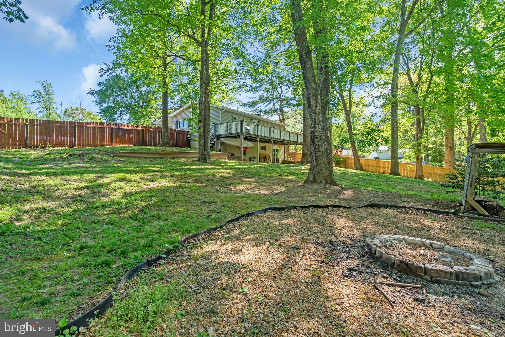 HIDDEN LAKE - Residential