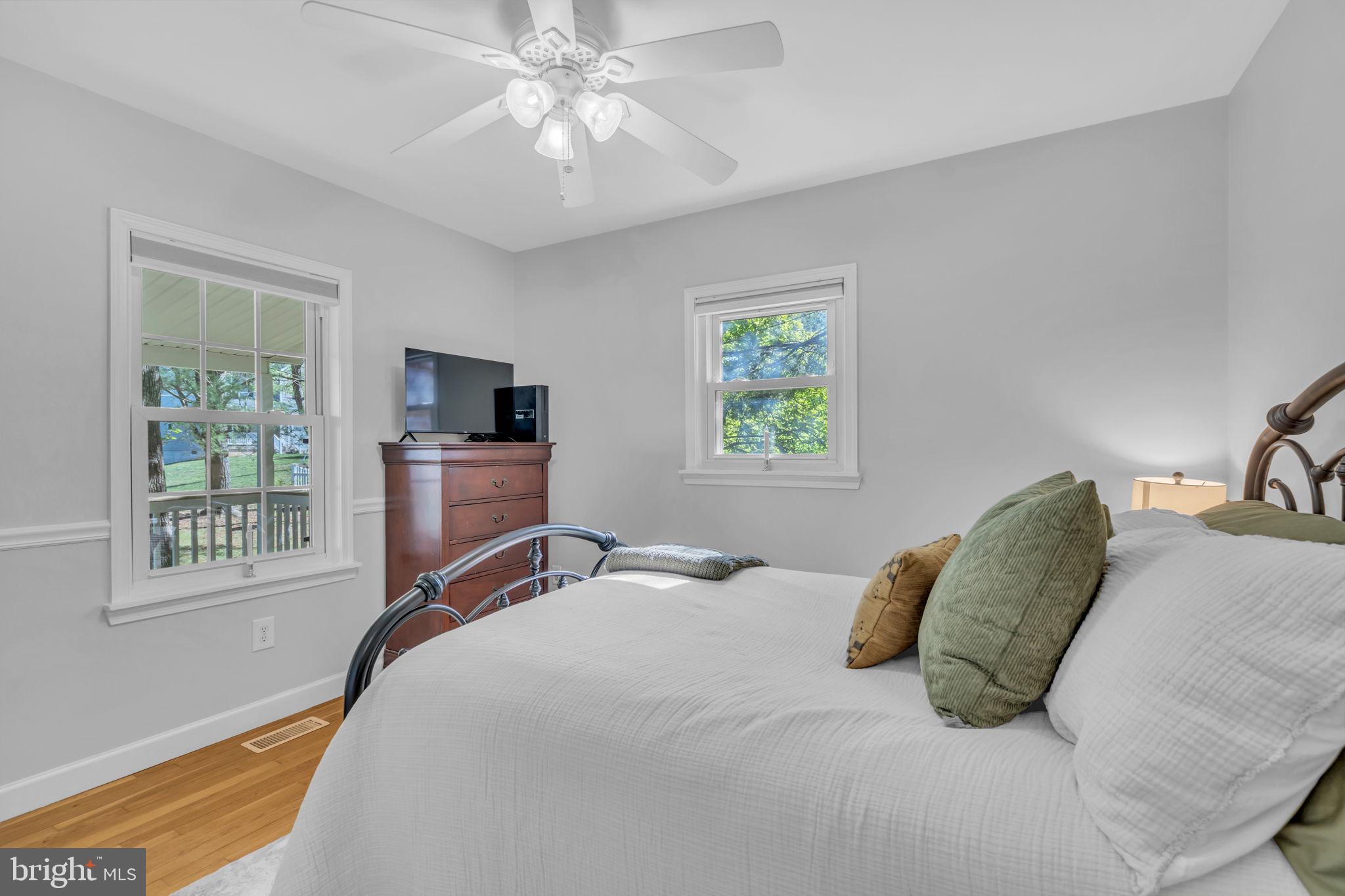 HIDDEN LAKE - Residential