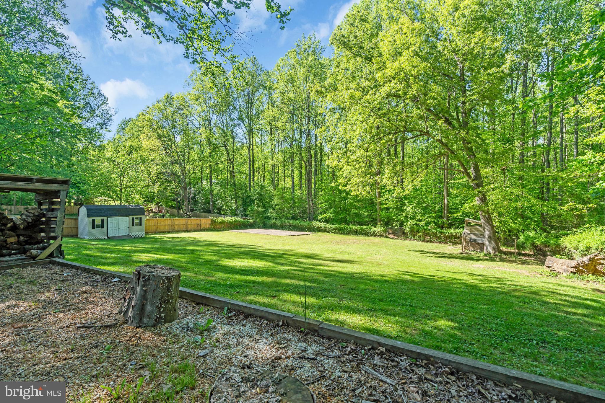 HIDDEN LAKE - Residential