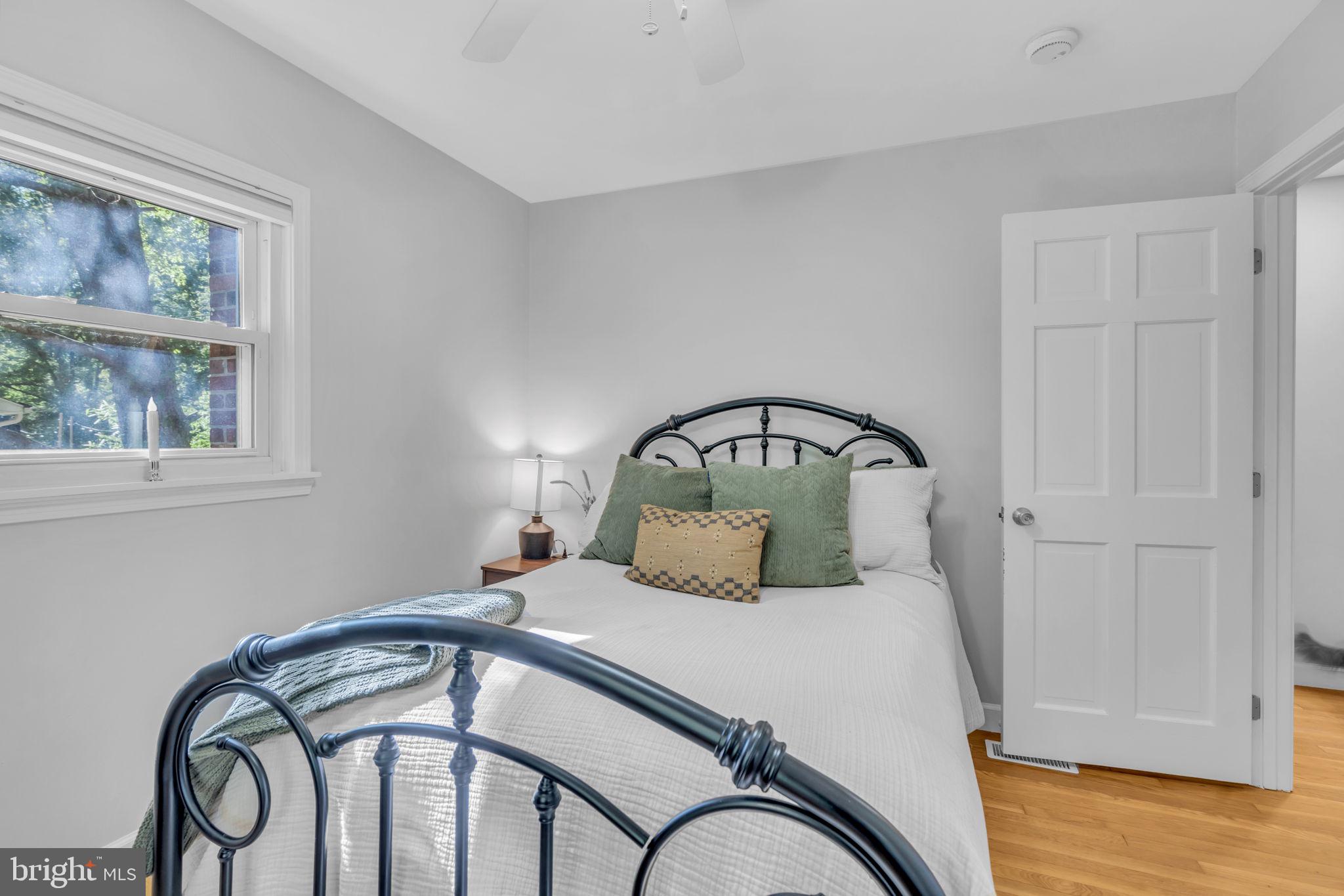 HIDDEN LAKE - Residential