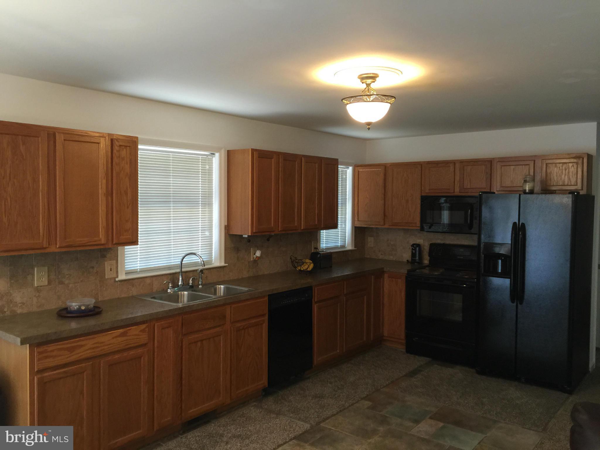 LAKE CAROLINE - Residential