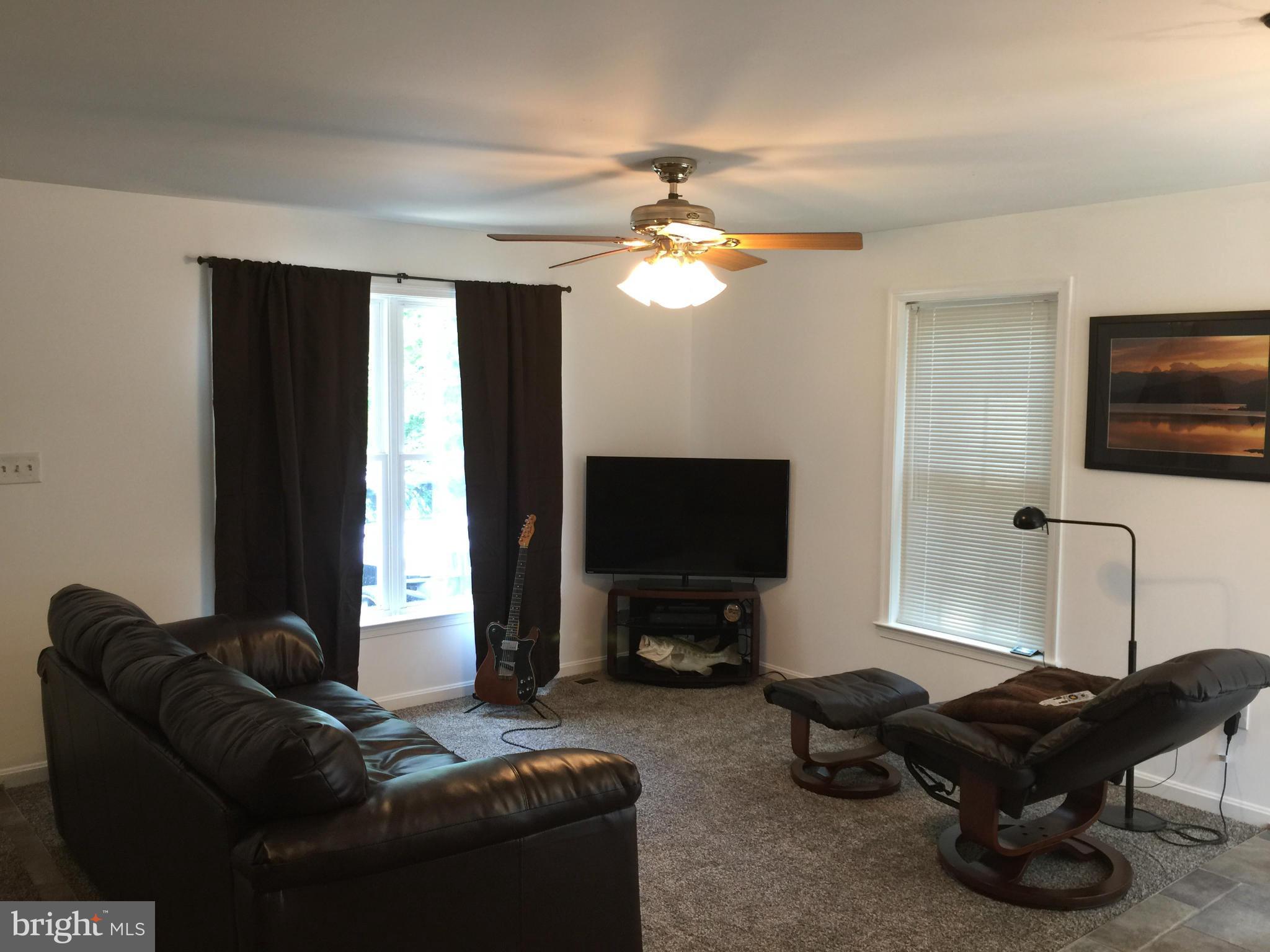 LAKE CAROLINE - Residential